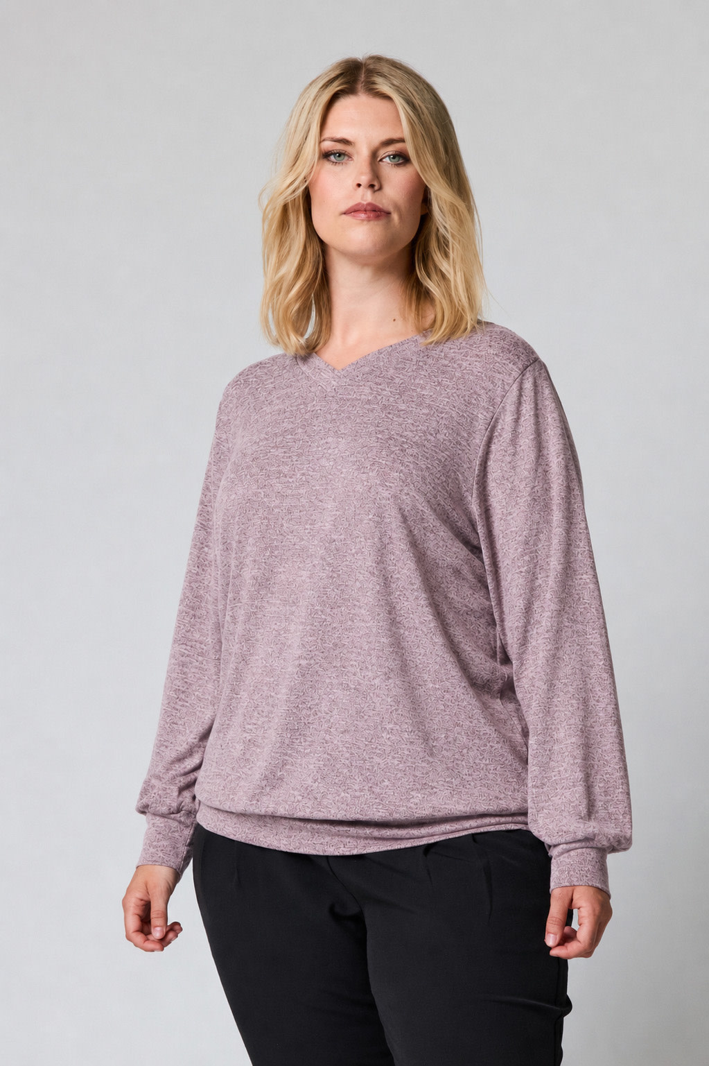 Studio SInga Sweater