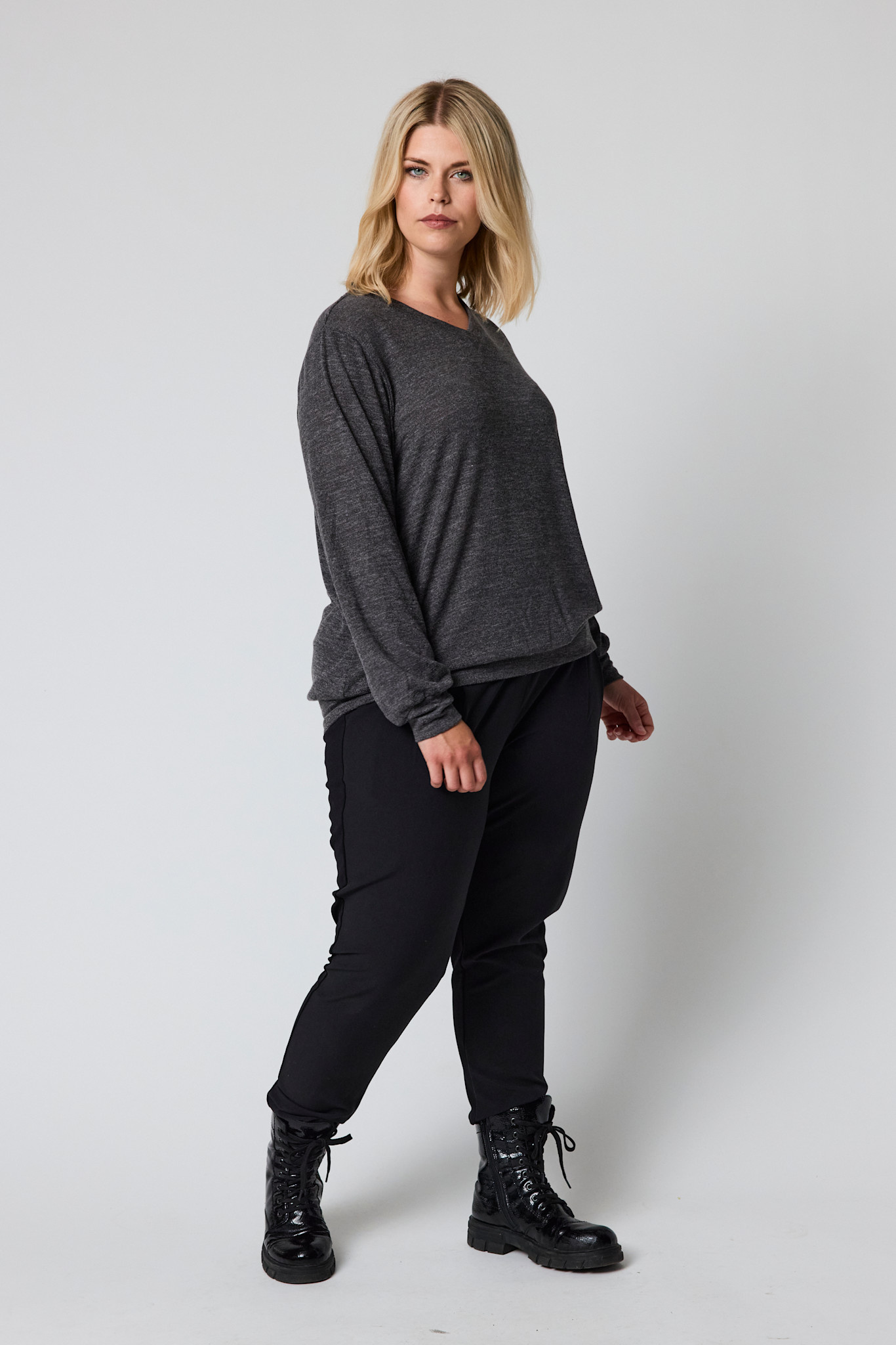 Studio SInga Sweater