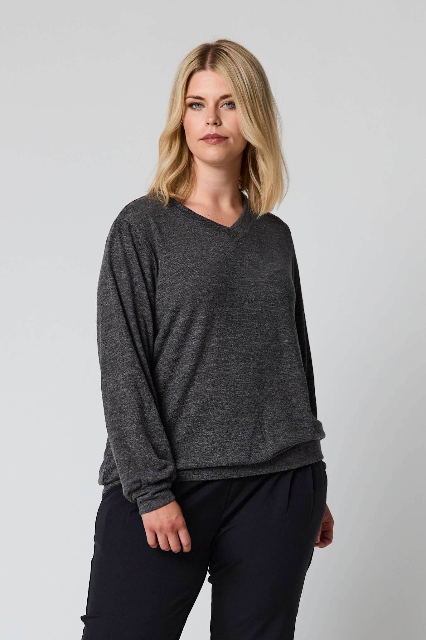 Studio SInga Sweater