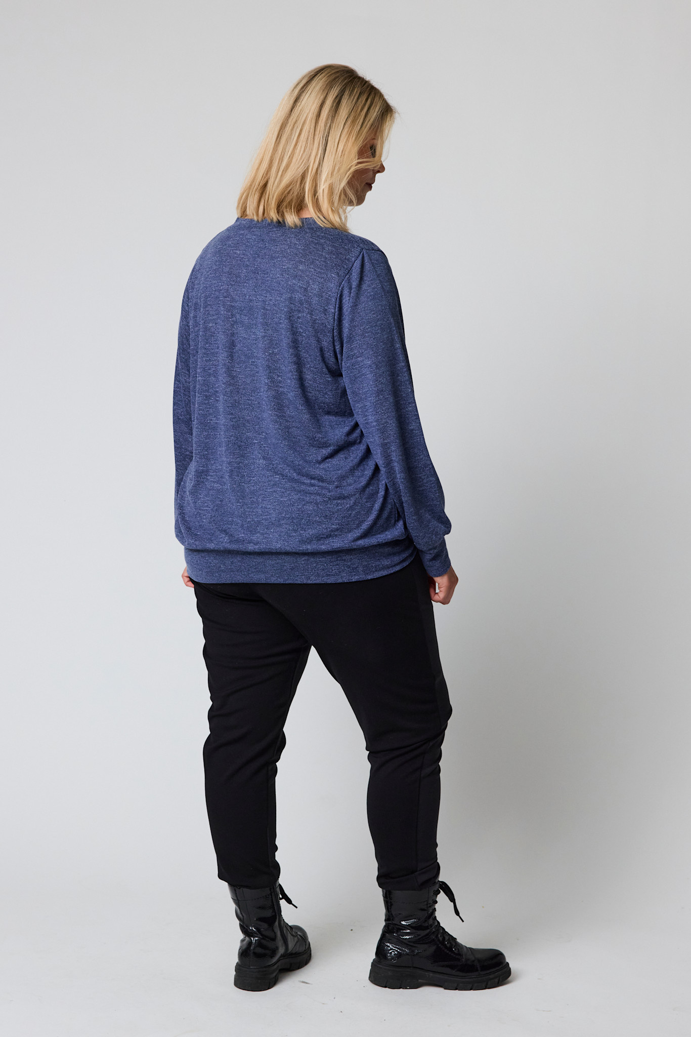 Studio SInga Sweater