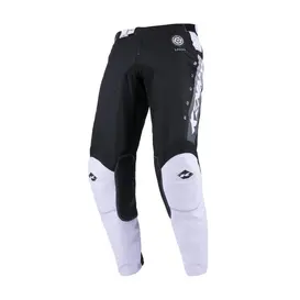 Track pant focus black white
