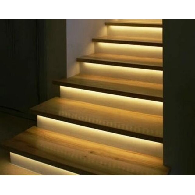 LED strip warm wit 3000k 9,6W 1020LM 120LED p/m 24vdc