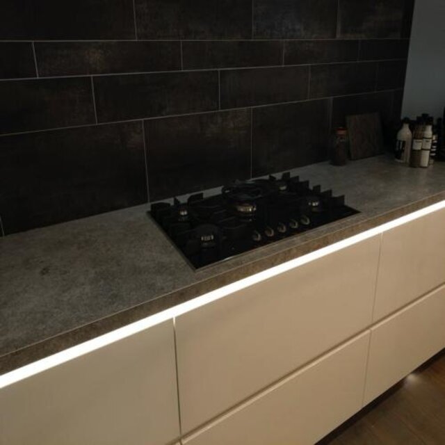 PRO COB LED strip natuurlijk wit 4000K 9W 1250LM 480LED p/m 12VDC IP20 - 5 meter