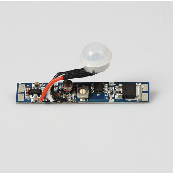 Luksus LED schemerschakelaar Instelbare LED schemerschakelaar & PIR sensor in 1 - SLSS002