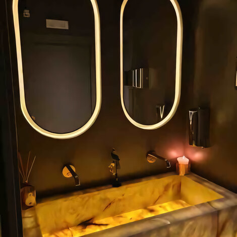 LED strips achter een spiegel plaatsen