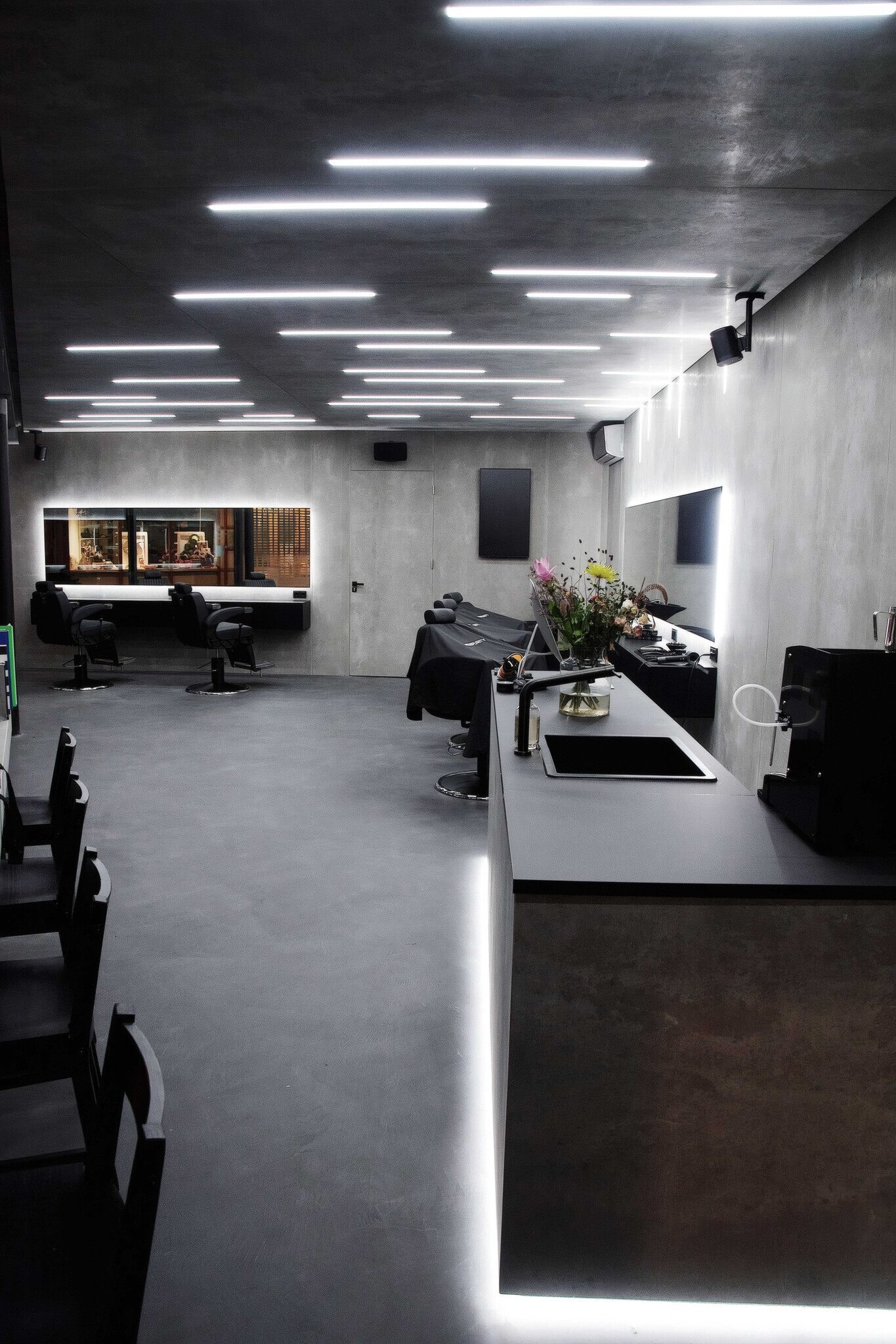 Bespaar op installatiekosten door extra lange LED profielen en LED strips tot 30 meter