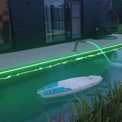 Rand van een zwembad verlichten met LED strips