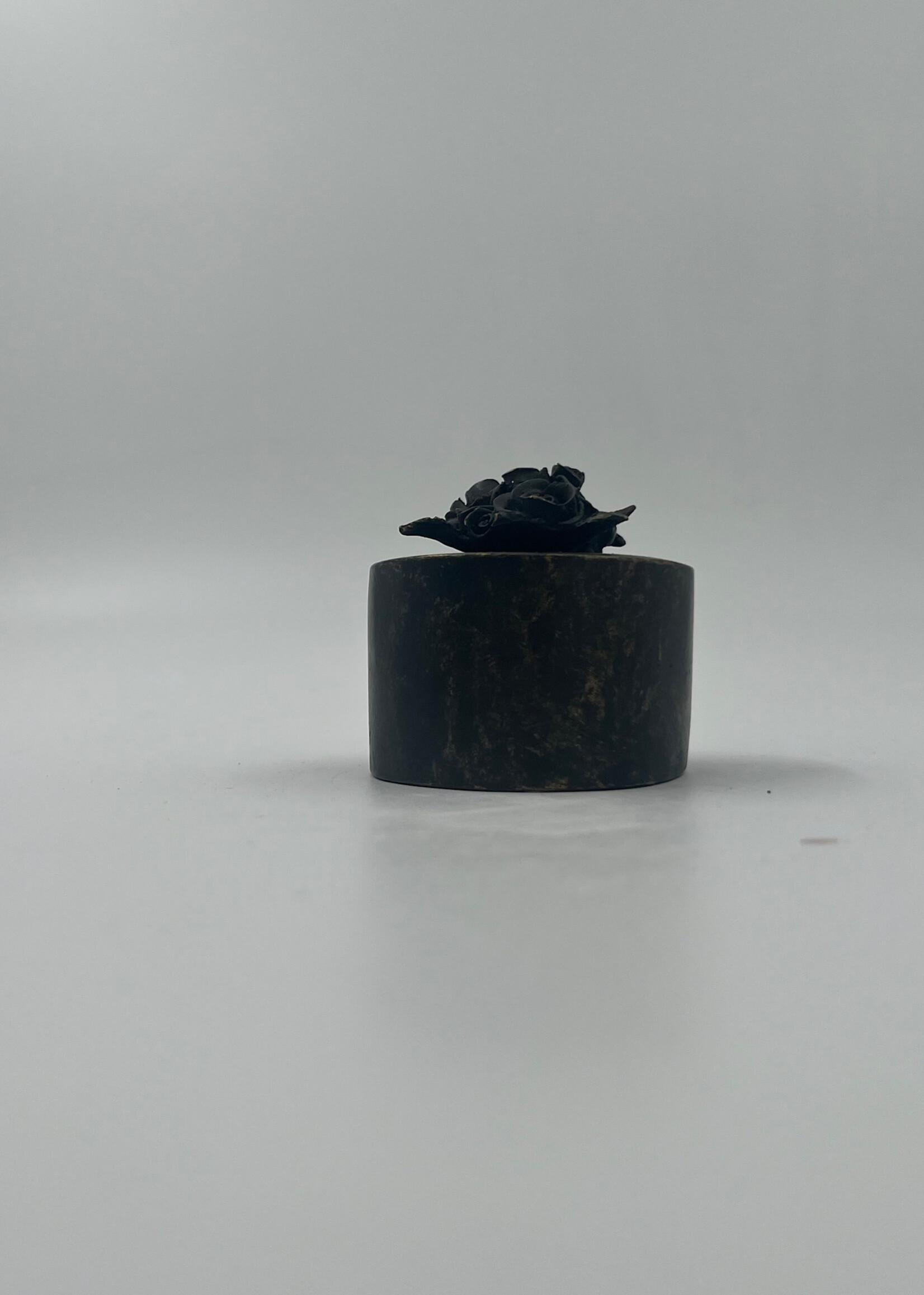 362-Mini-urne en bronze 'Rose'