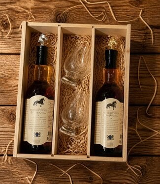 Frysk Hynder Frysk Hynder Whisky cadeau silver en goud met 2 whiskyglazen