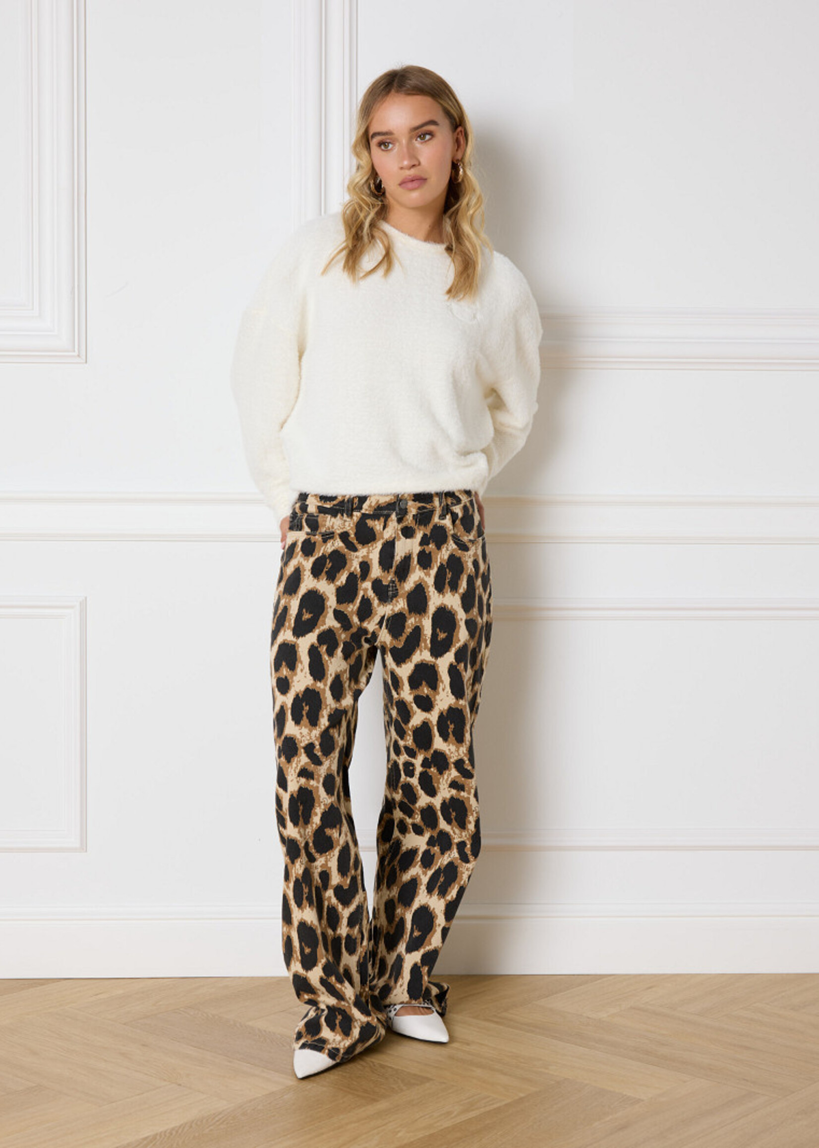 REFINED DEPARTMENT R2412175633