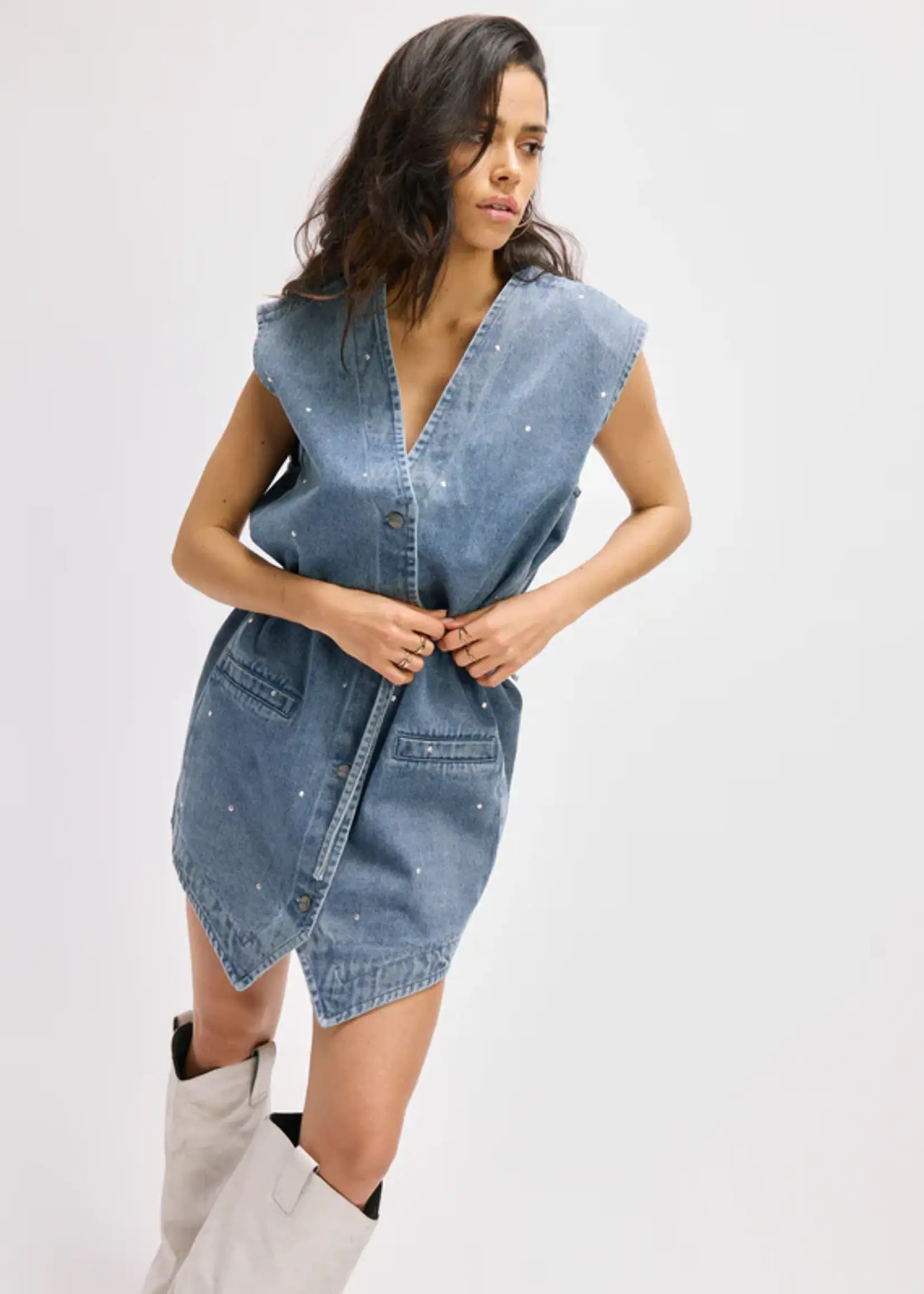 REFINED DEPARTMENT R2508672696