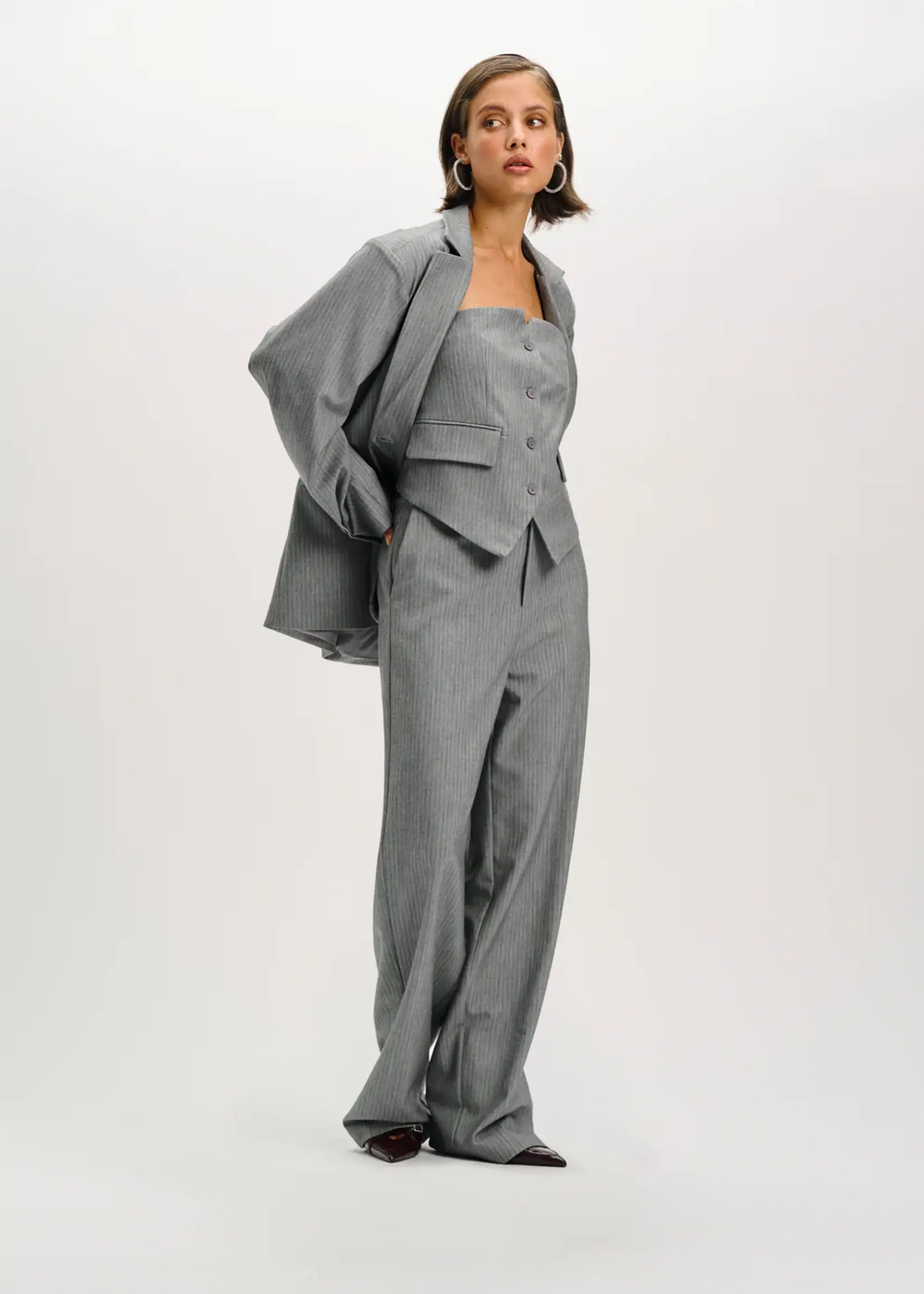 REFINED DEPARTMENT R2511895844