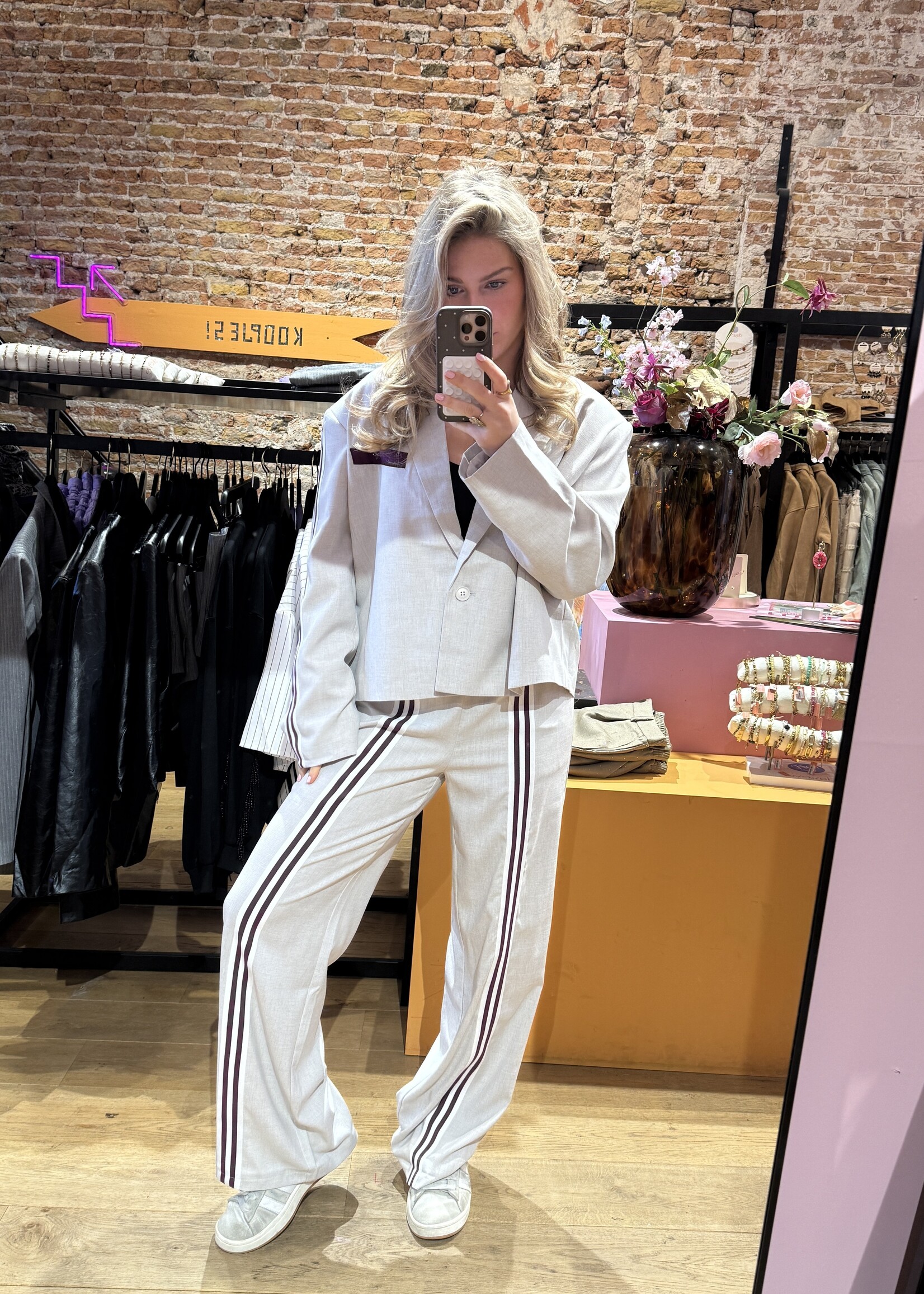 REFINED DEPARTMENT R2602457891