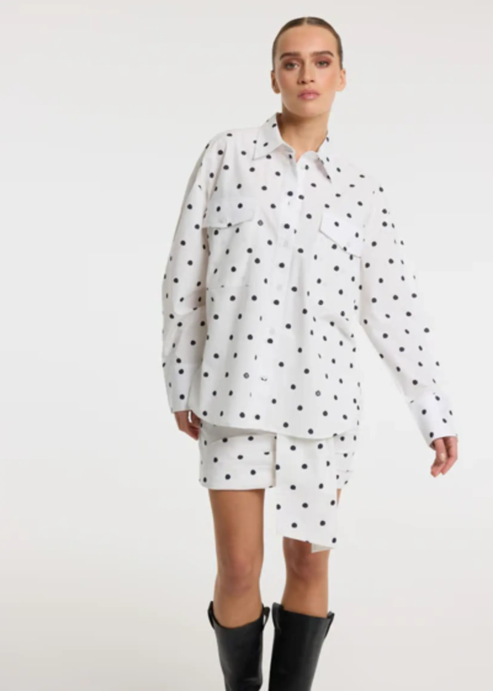 REFINED DEPARTMENT Refined Department Dania Blouse R2603946973 – Trendy Dames Blouse | Xavah Zierikzee