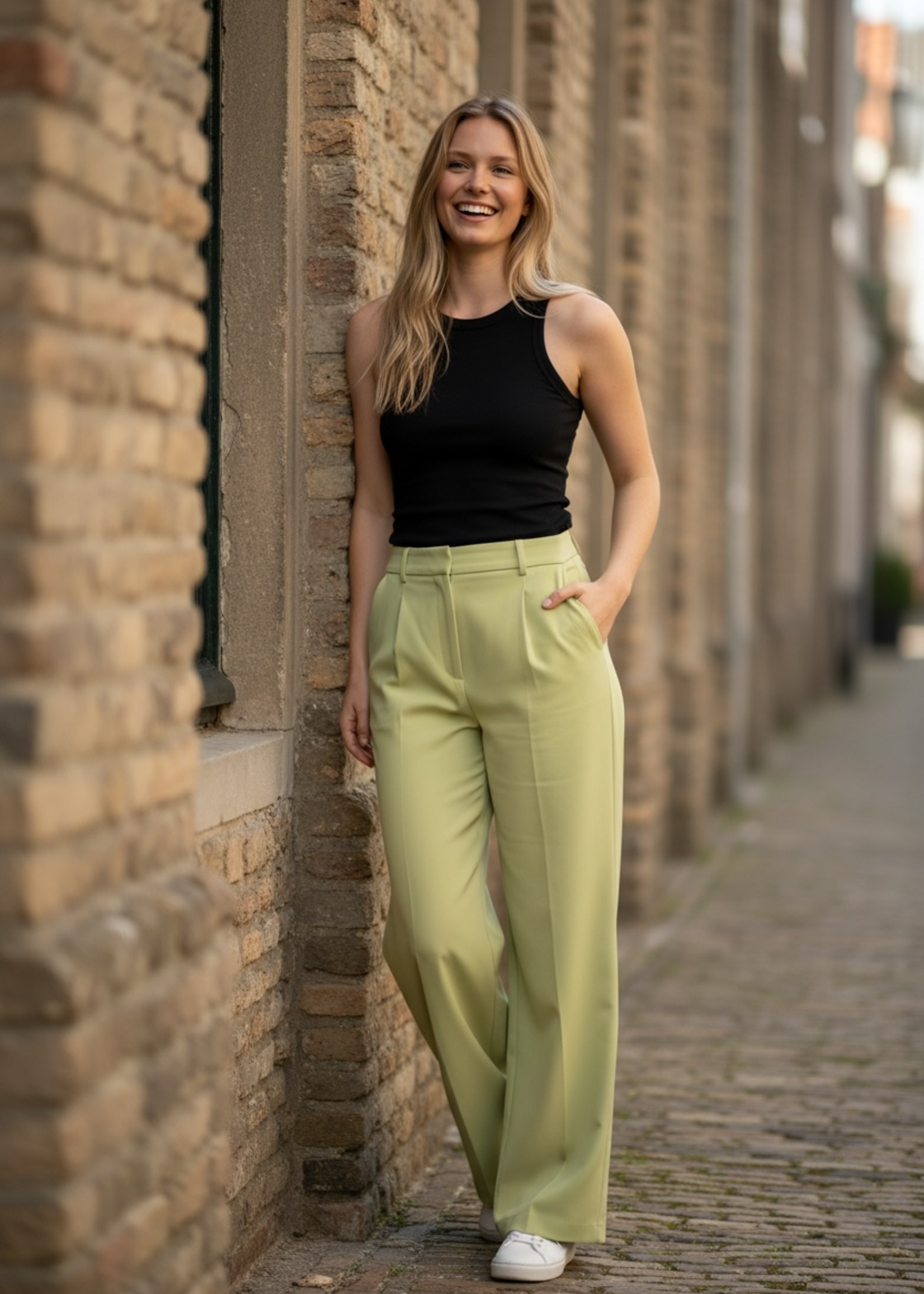 REFINED DEPARTMENT Refined Department Puck Pants | Trendy Dames Broek | Xavahuit Zierikzee