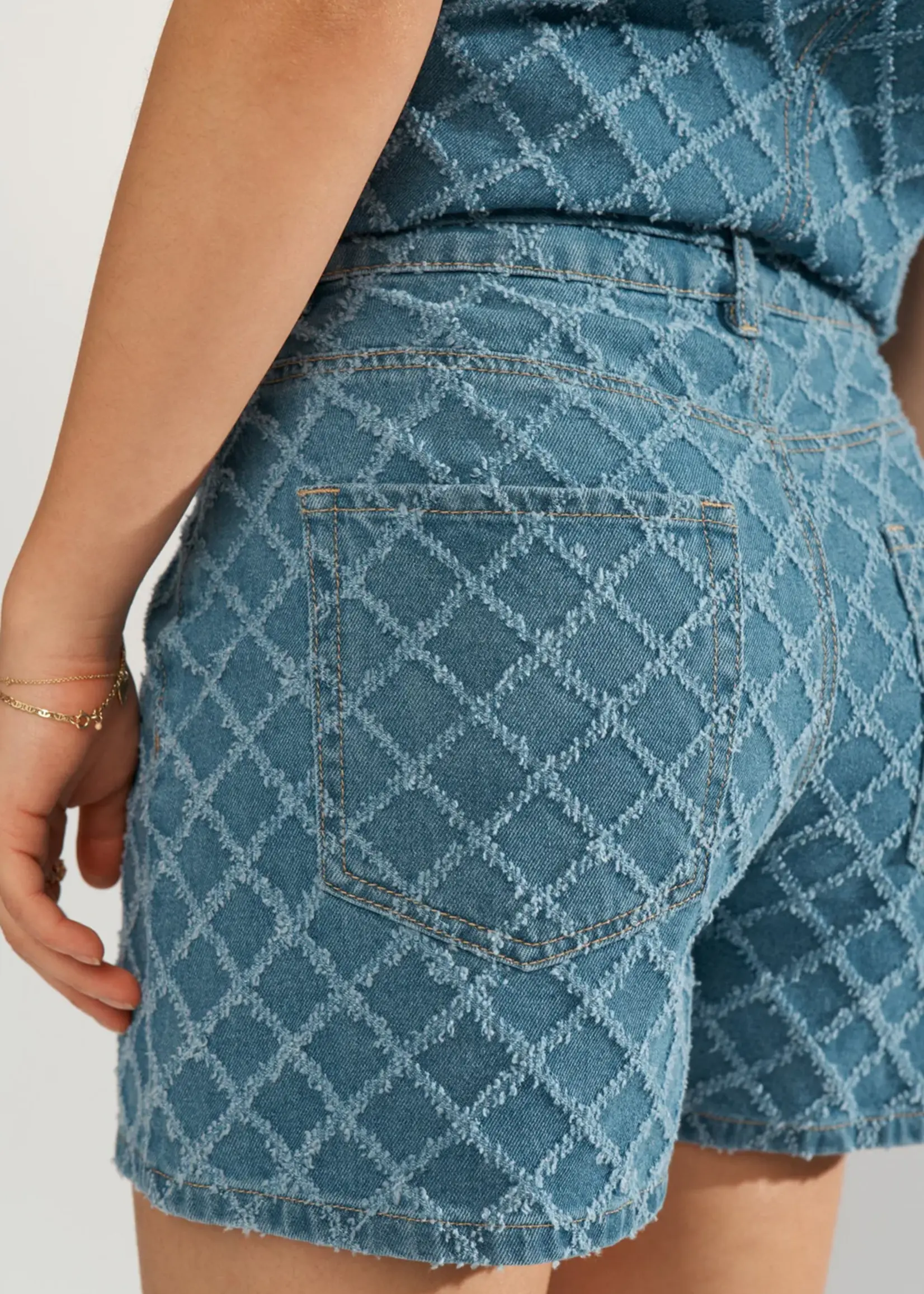 NUEMILIA Shorts 706859 – Stijlvolle Dames Short van Nümph