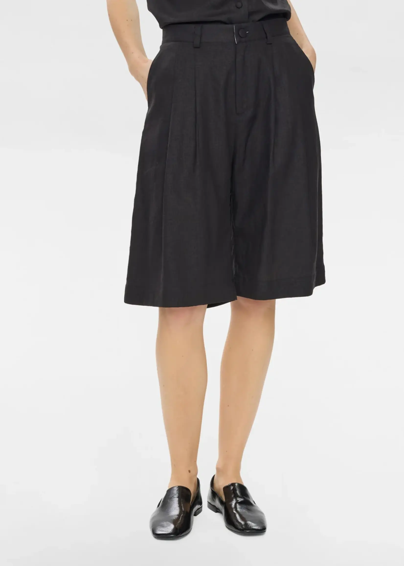 Nümph Nümph Nualani Shorts Caviar – Zwarte Dames Short | Nümph