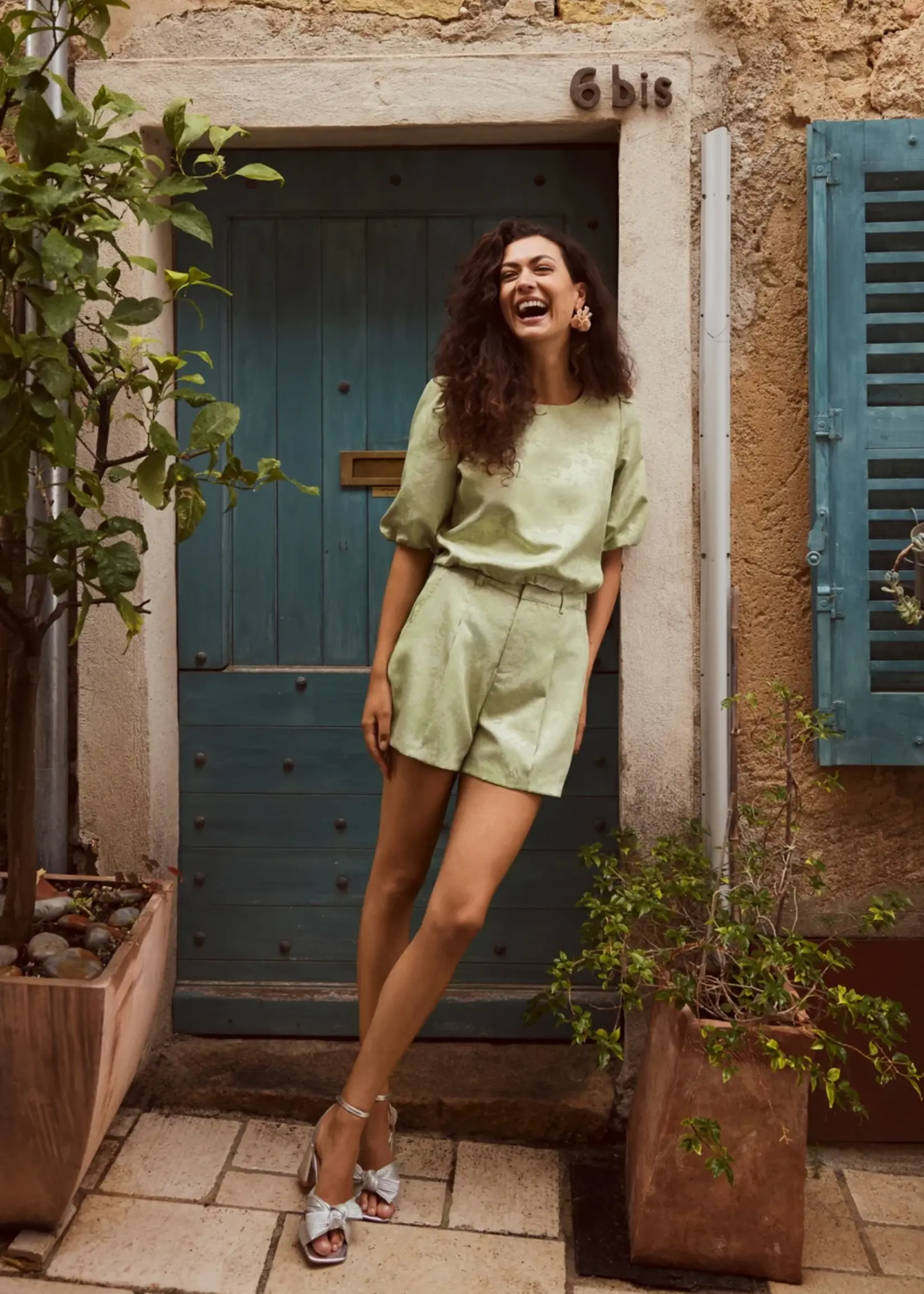 LOFTY MANNER Lofty Manner Short Raisa – Mint (RD302)