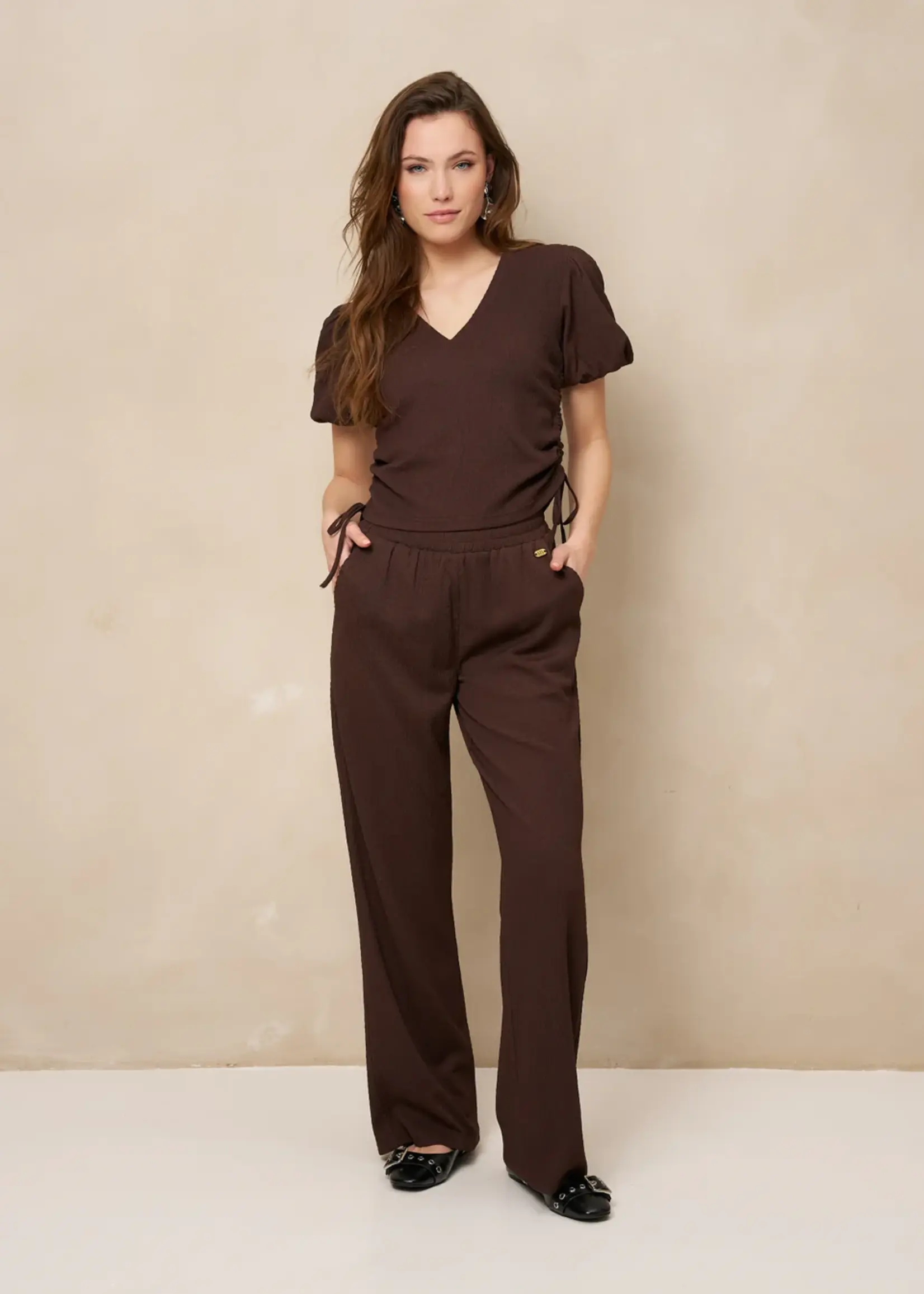 LOFTY MANNER Lofty Manner RF13.1 Silly Top Dames Met Vrouwelijke En Elegante Uitstraling