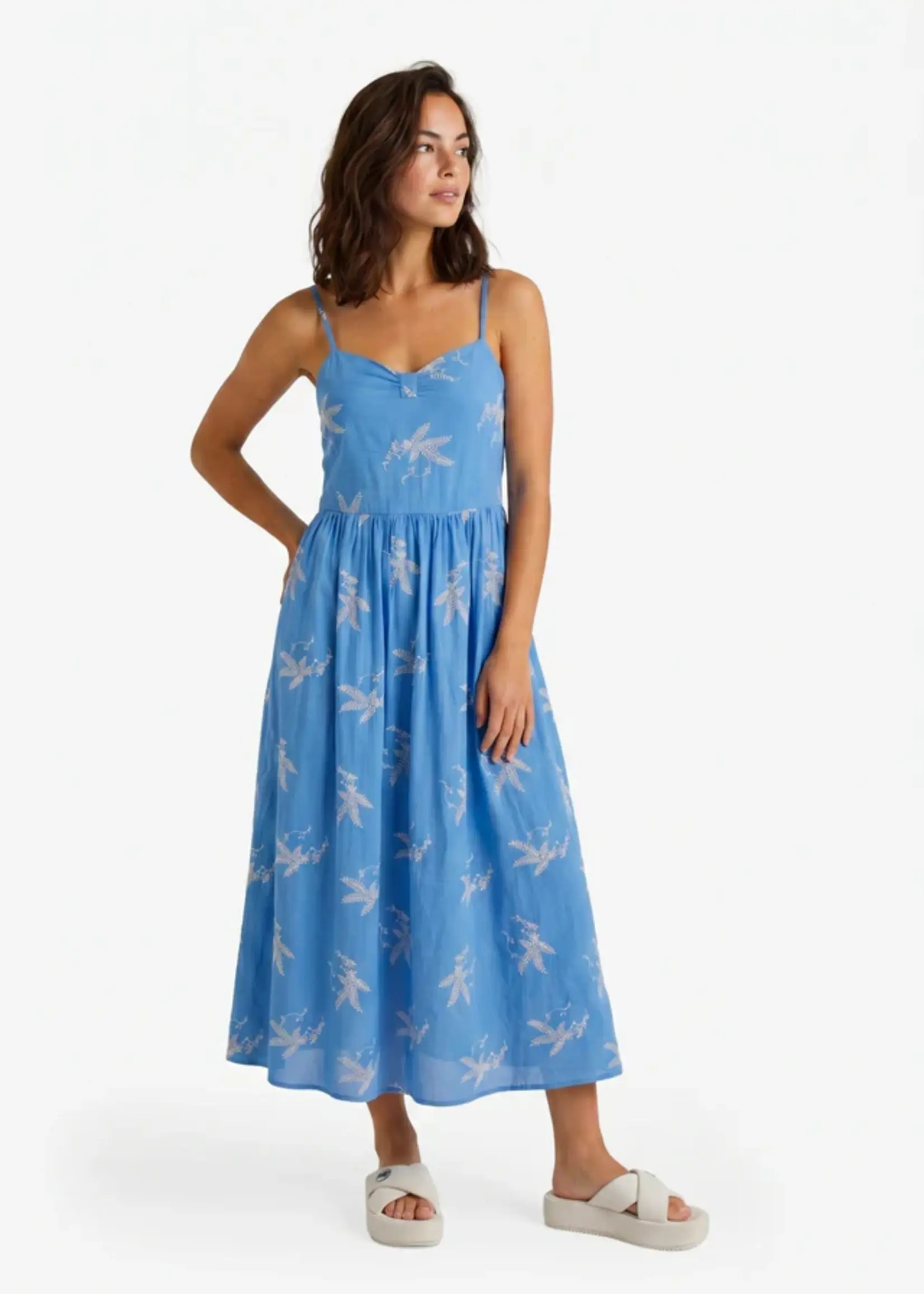 FLURESK Lofty Manner Lou Jurk 26ZFOF09 Dames – Elegante Jurk met Vrouwelijke en Comfortabele Pasvorm