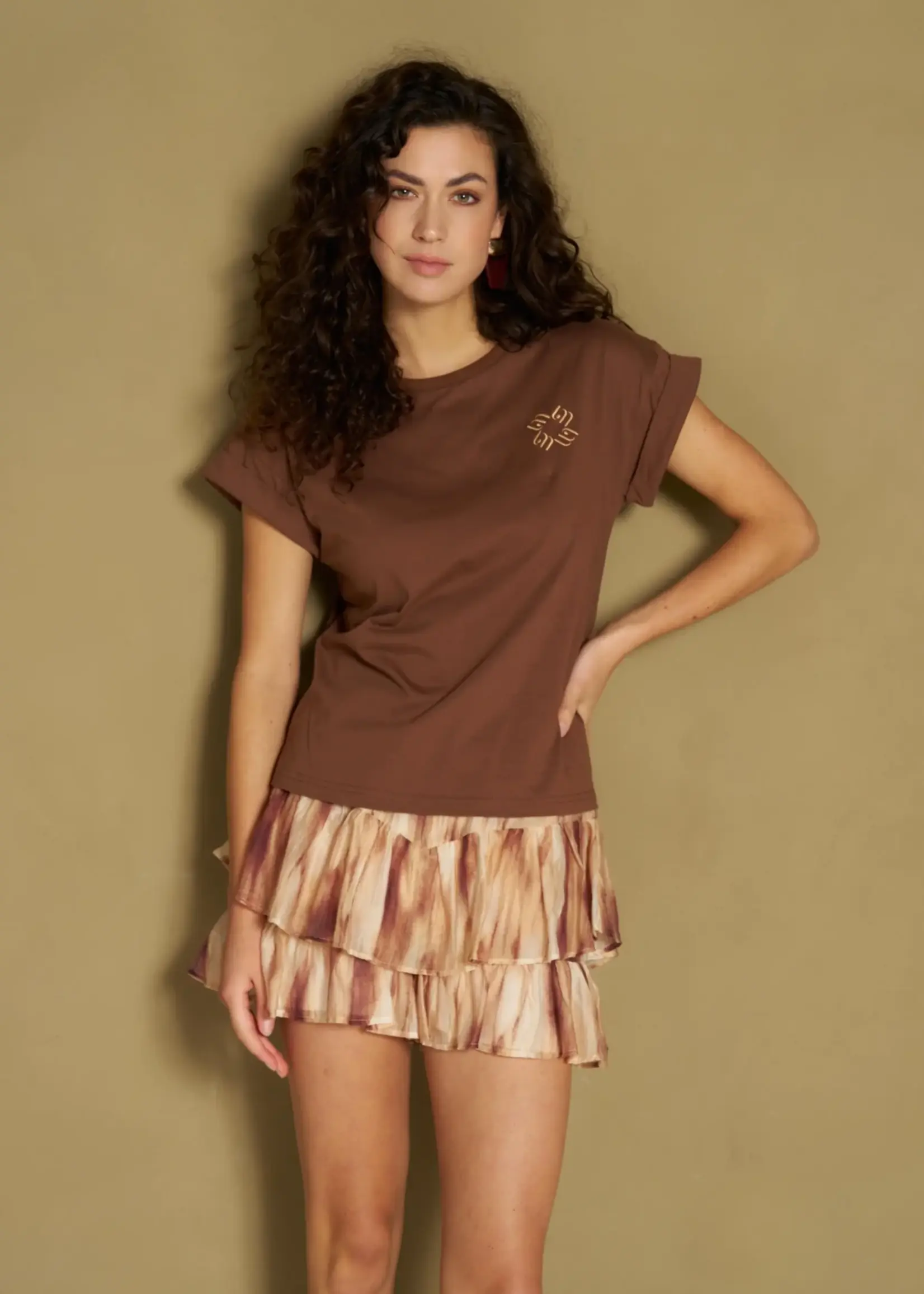 LOFTY MANNER Lofty Manner Isole T-shirt RH52 – relaxed fit met opgerolde mouwen