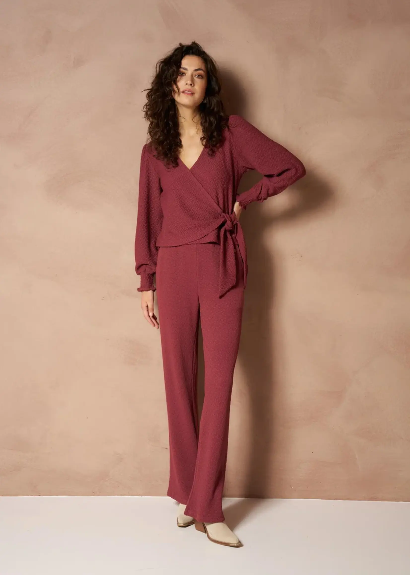 LOFTY MANNER Lofty Manner RI32.1 Broek Mea – Structure Relaxed