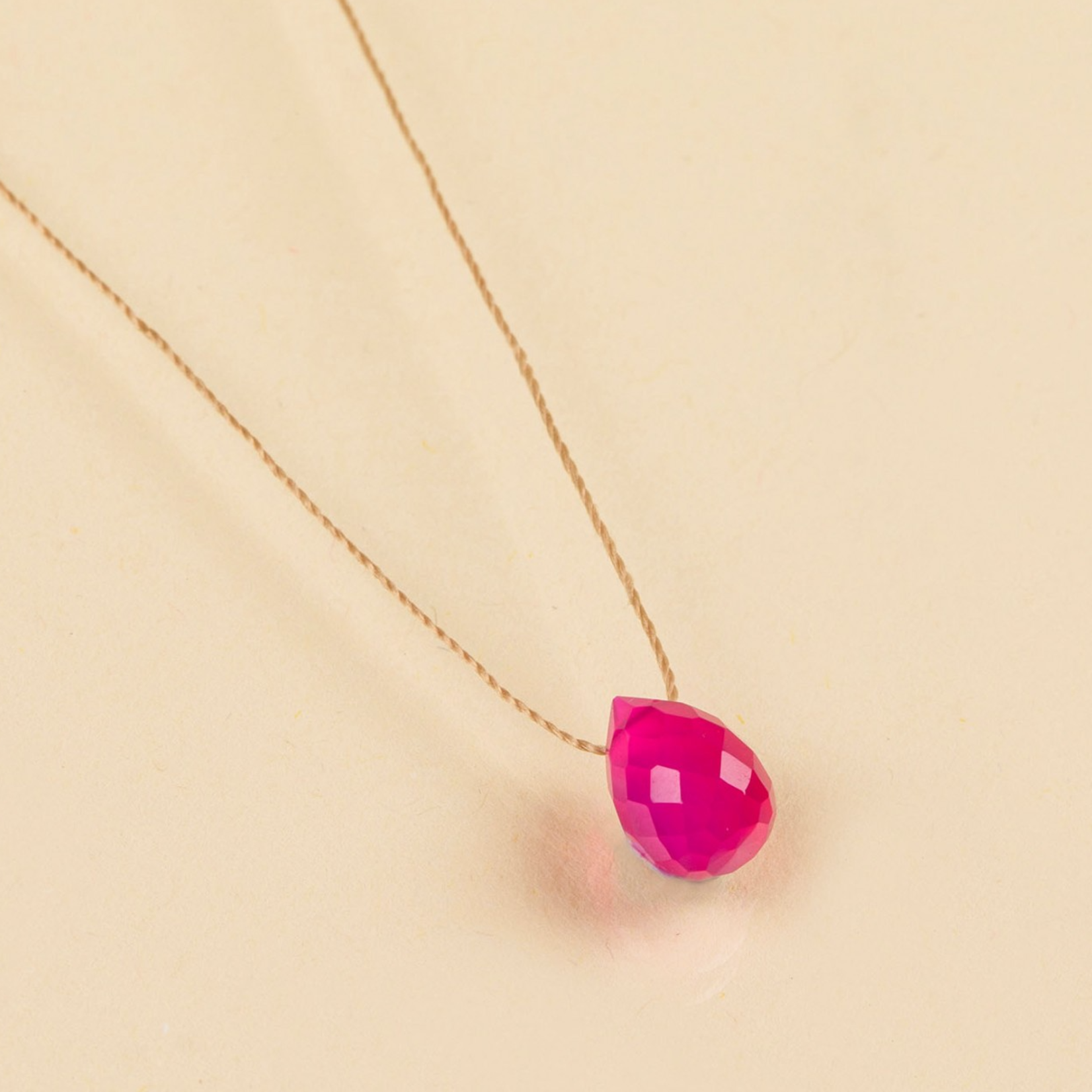 Collier Goutte Agate Fushia