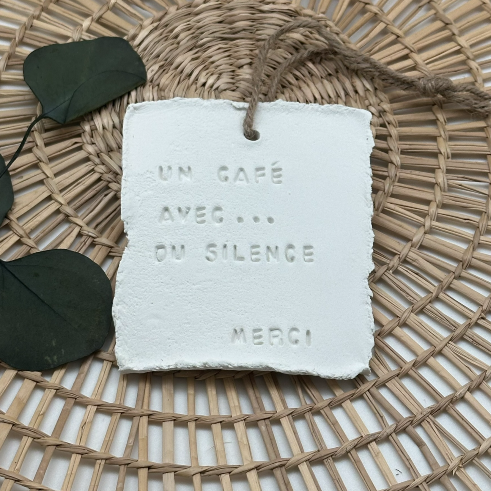 Un café avec... du silence. Merci