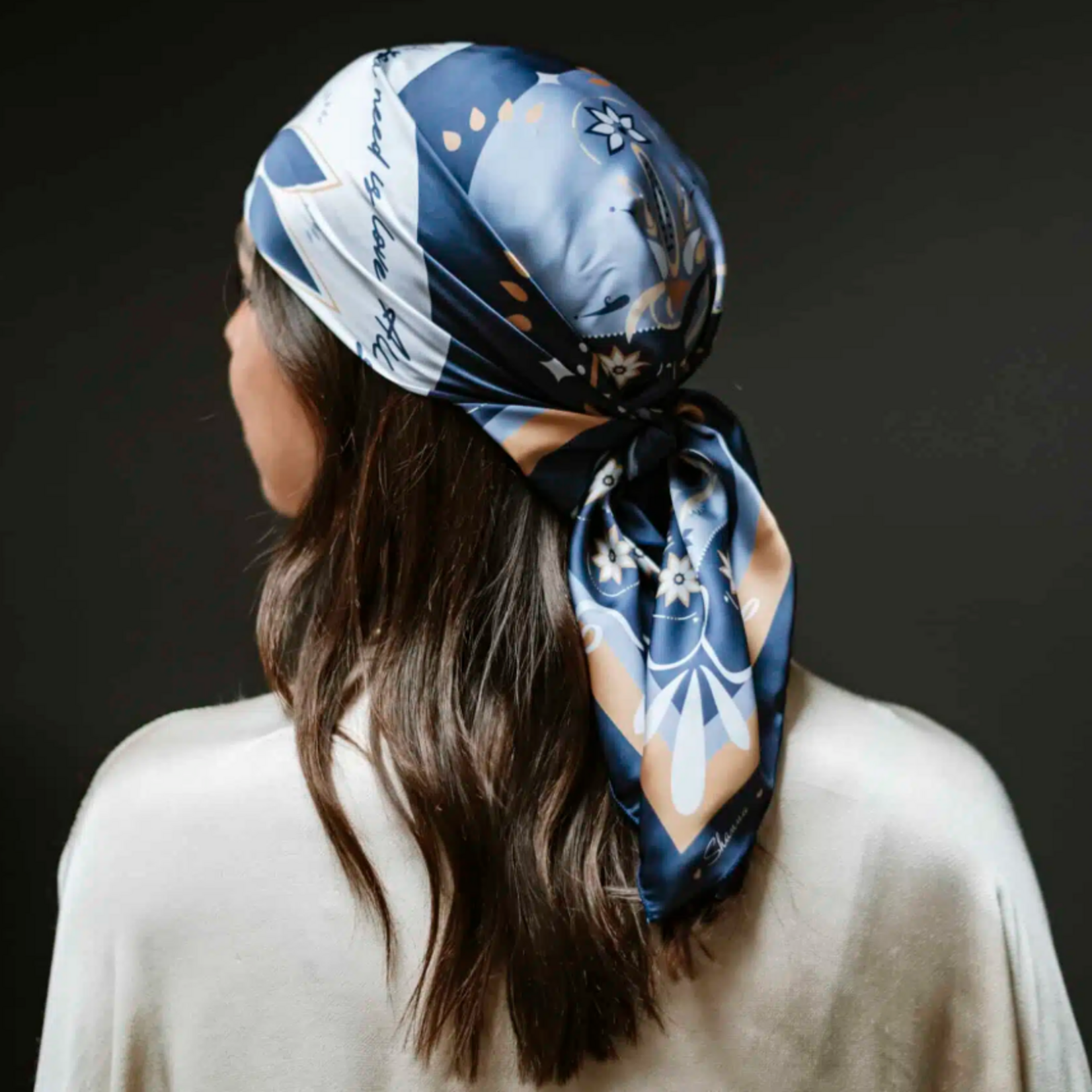 Mini carré LOVE “Bleu”