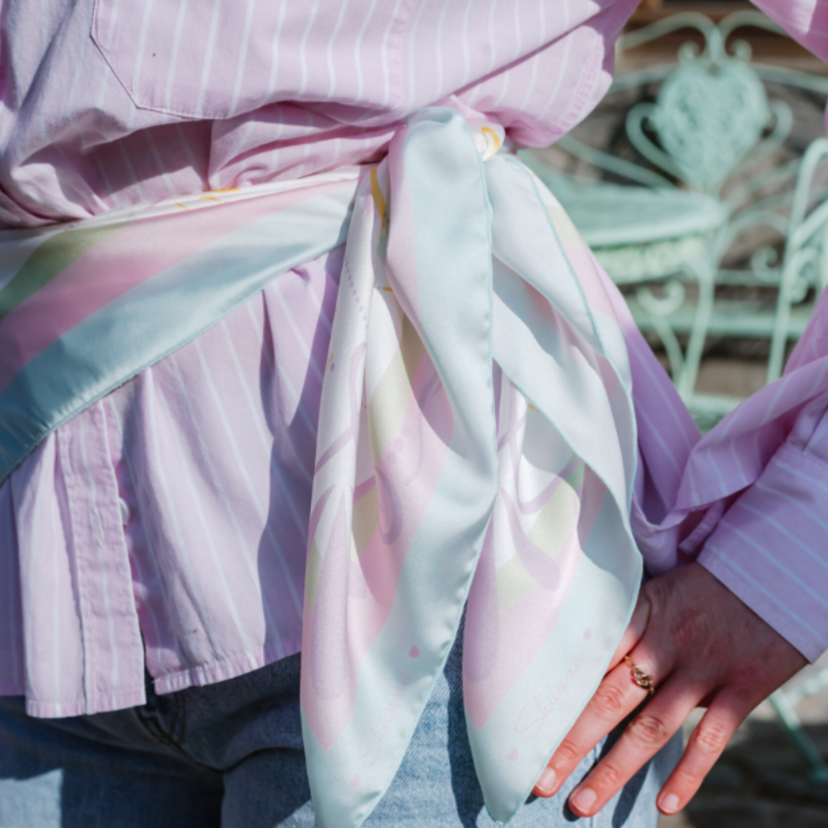 Carré LOVE Moyen “Pastel”