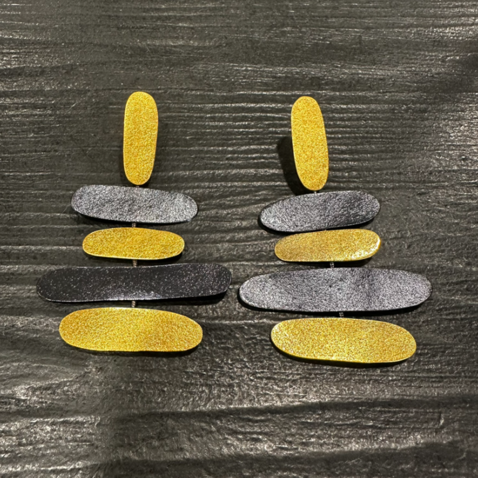 Boucles d'oreillles Trait - Or et Noir