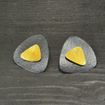 Boucles d'oreillles Triangle - Noir et Or