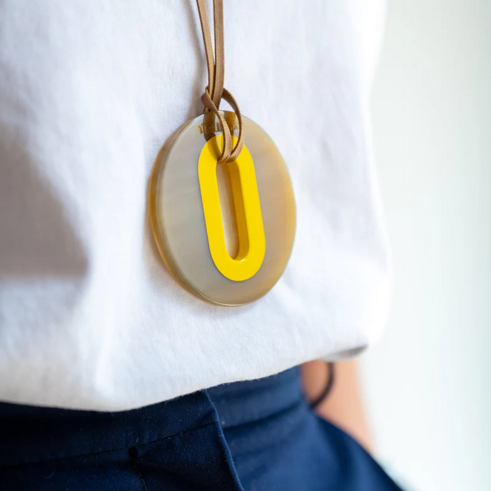 Pendentif ALICE Corne Jaune