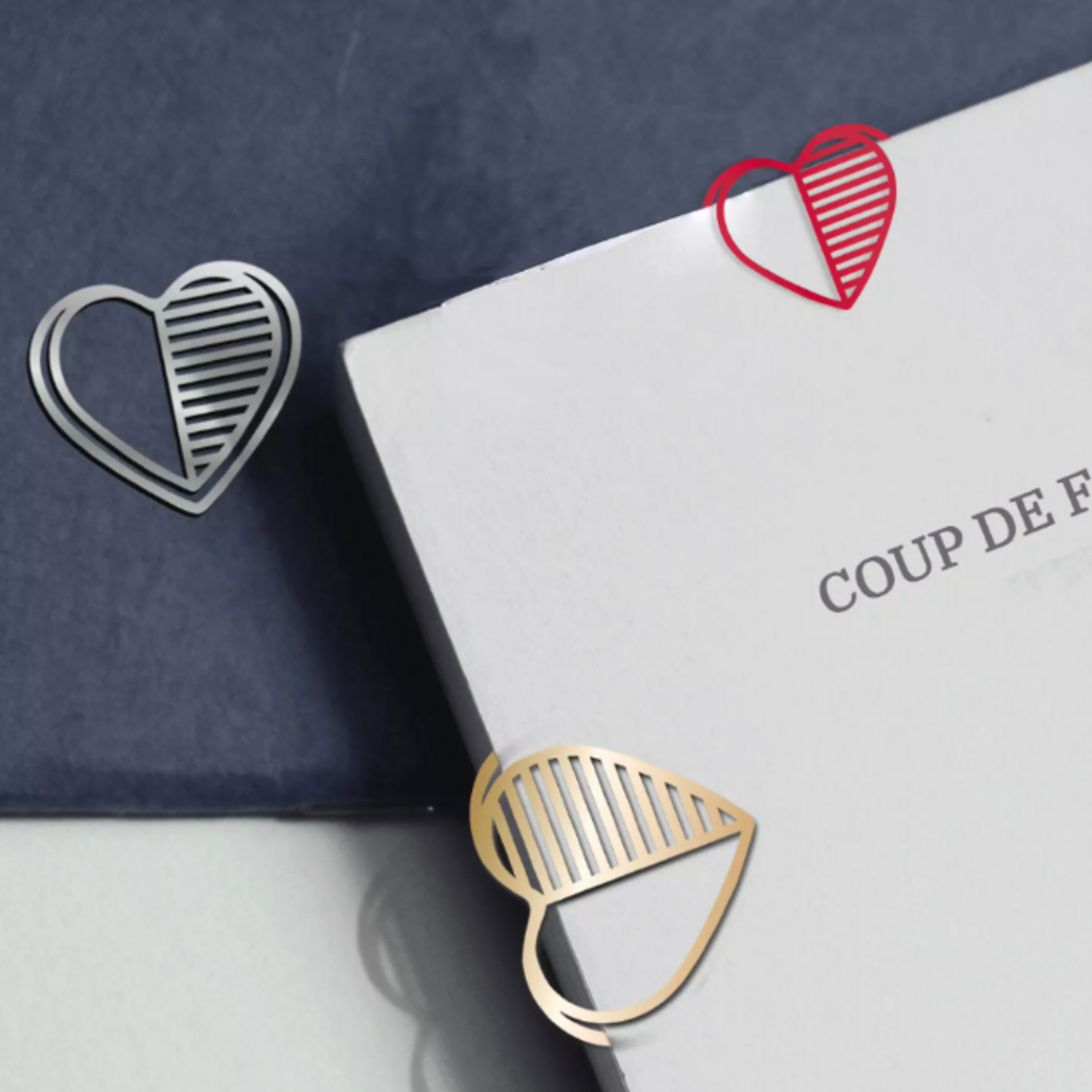 3 Marque-pages / clips en métal - coeur (rouge-mat-doré)