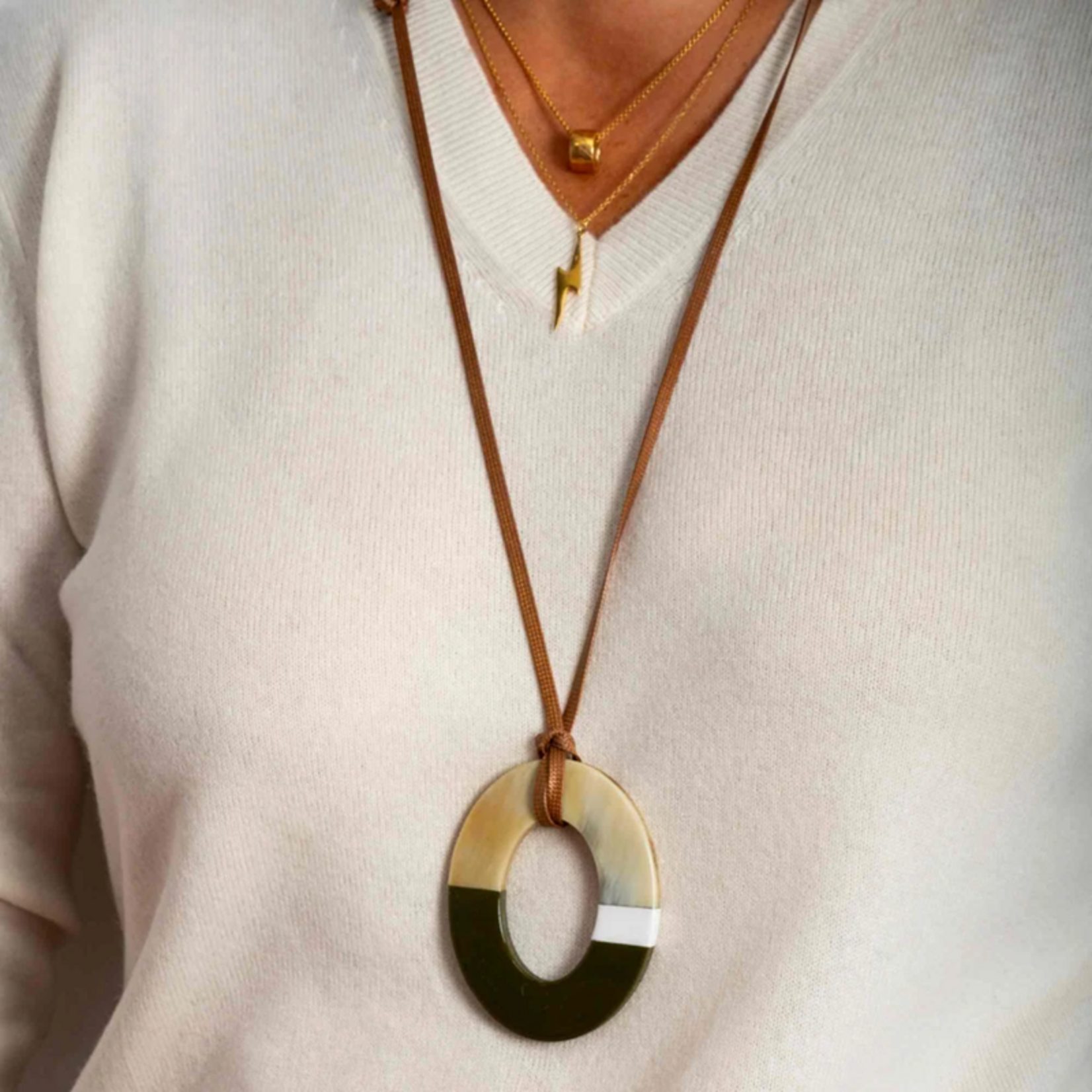 Pendentif Ovale ARLETTE