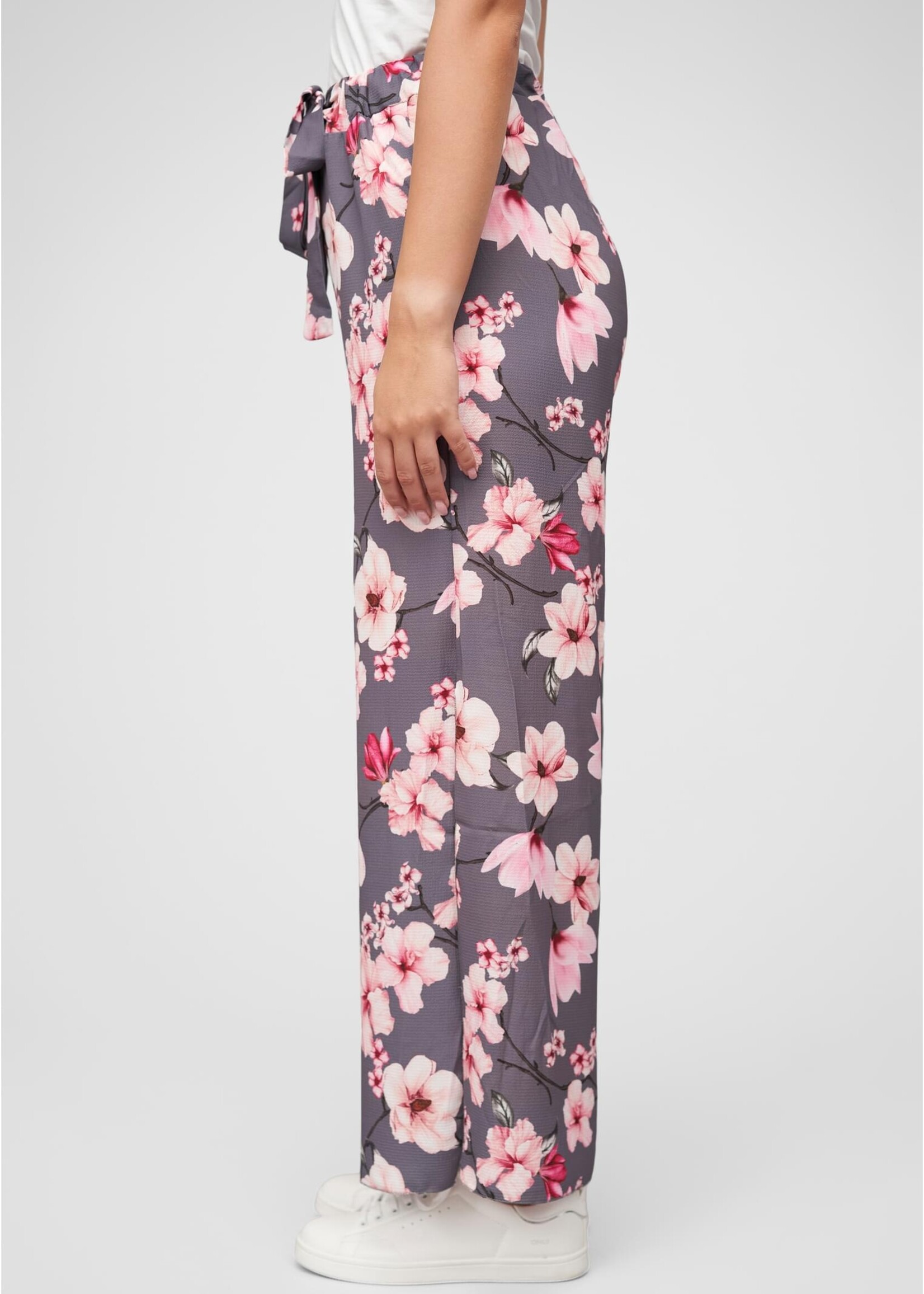Cloud 5ive High-Waist Sommerhose mit Blumen Print