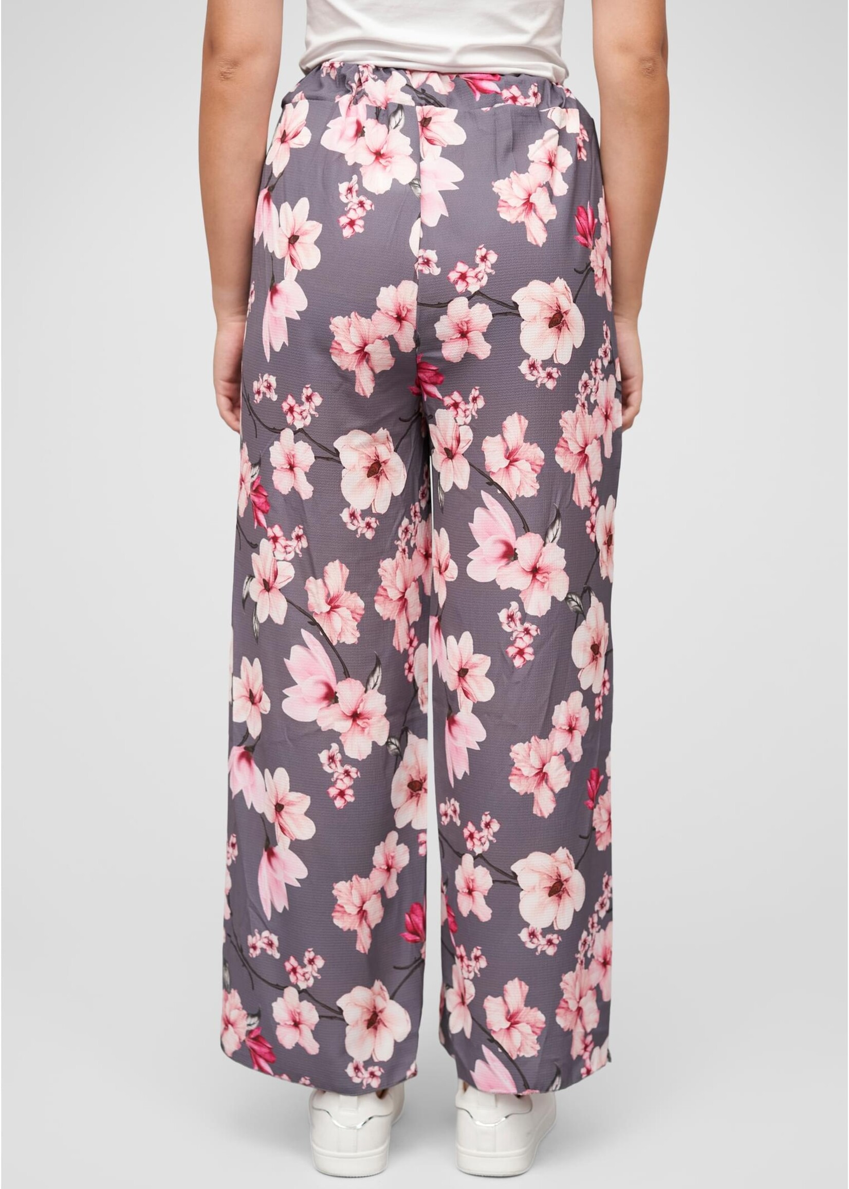 Cloud 5ive High-Waist Sommerhose mit Blumen Print