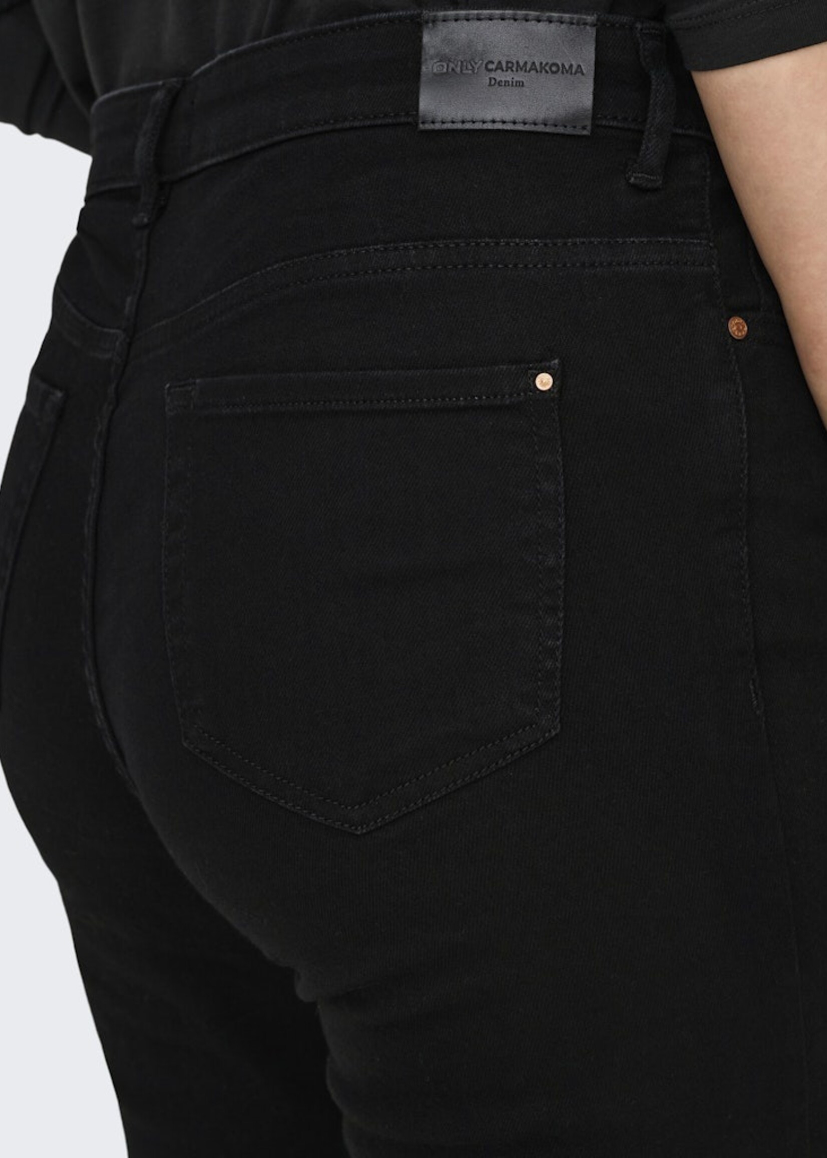 ONLY Carmakoma 15321079 CARSUI