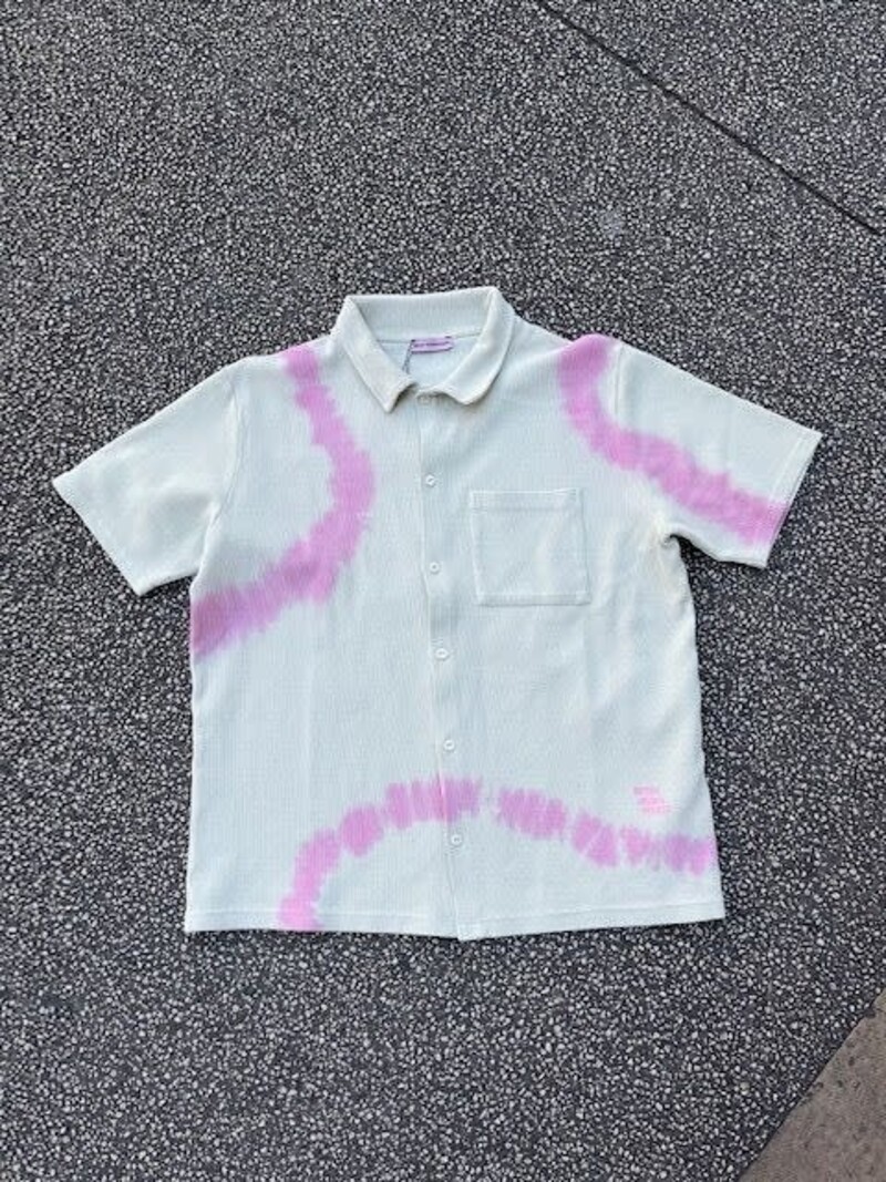 Bisous Bisous BISOUS tie dye shirt cream