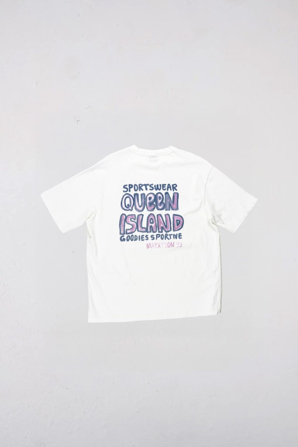 GOODIES SPORTIVE GOODIES SPORTIVE queen island tee