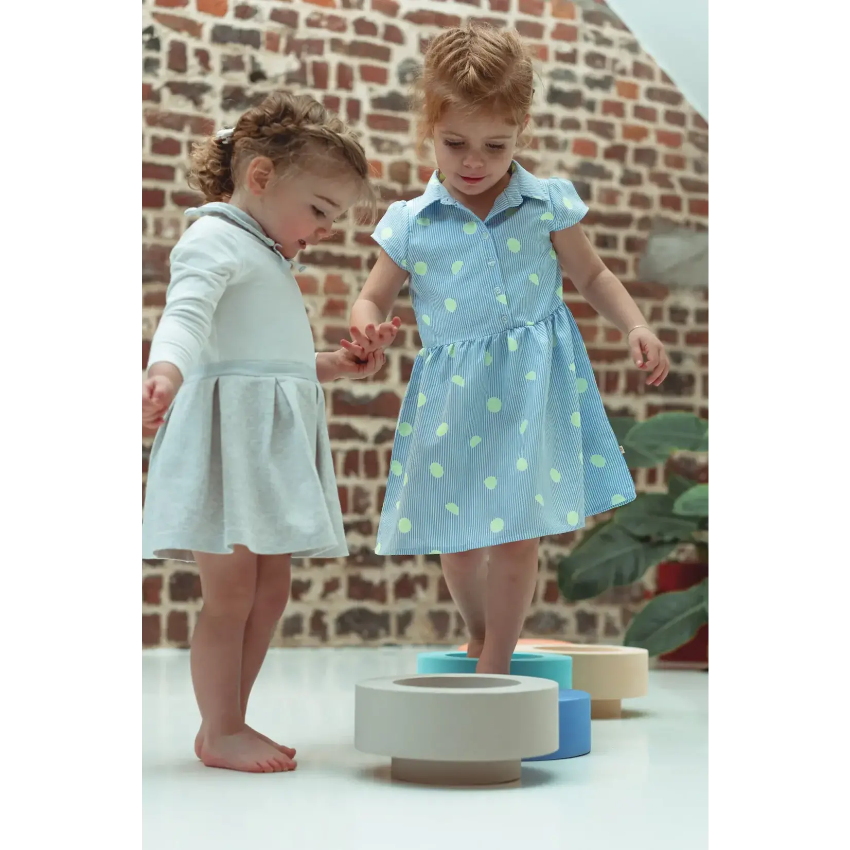 MOES MOES - Rainbow Chair