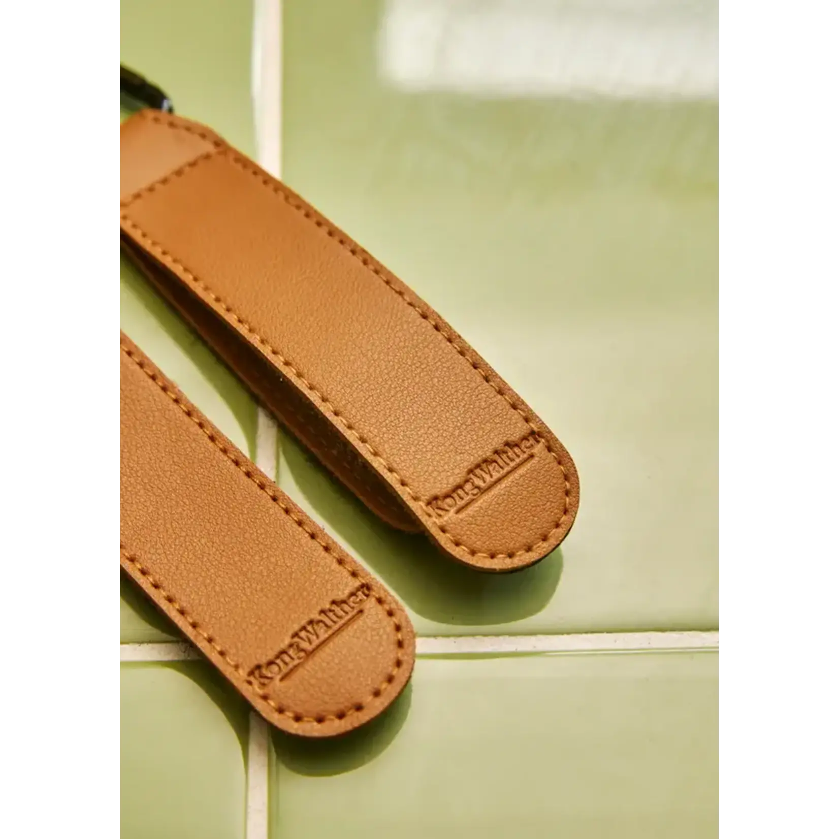 Kong Whalter - Help Me Stroller Hooks - Brown