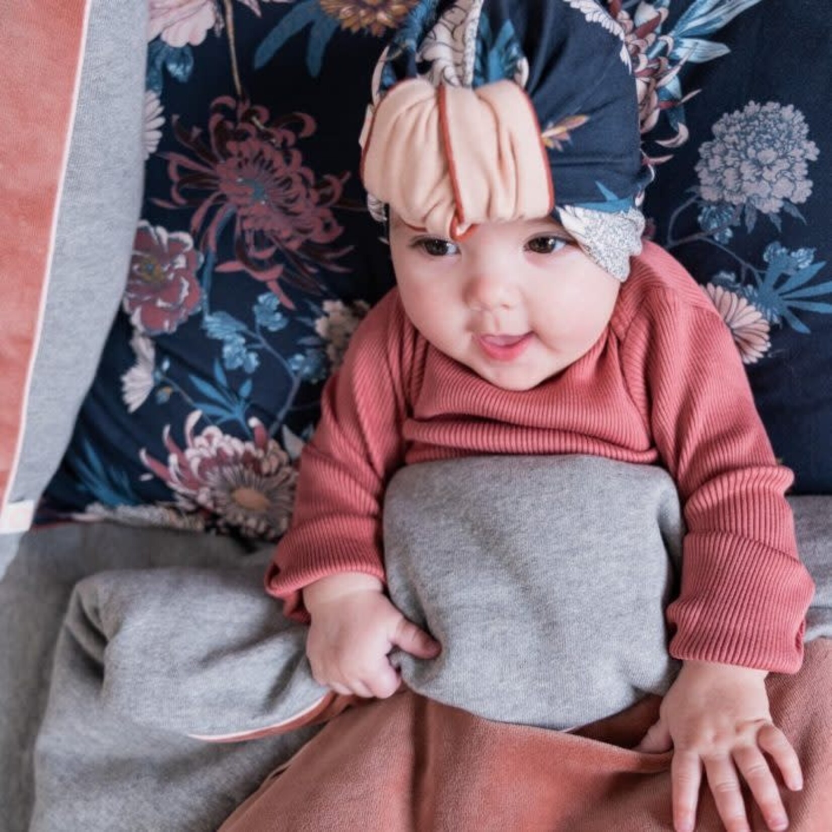 Coco & Pine Coco & Pine - Newborn Wantjes Poppy