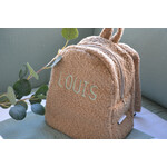 Maison Naline Maison Naline - Rugzakje boucle camel met naamborduring (OP AANVRAAG)