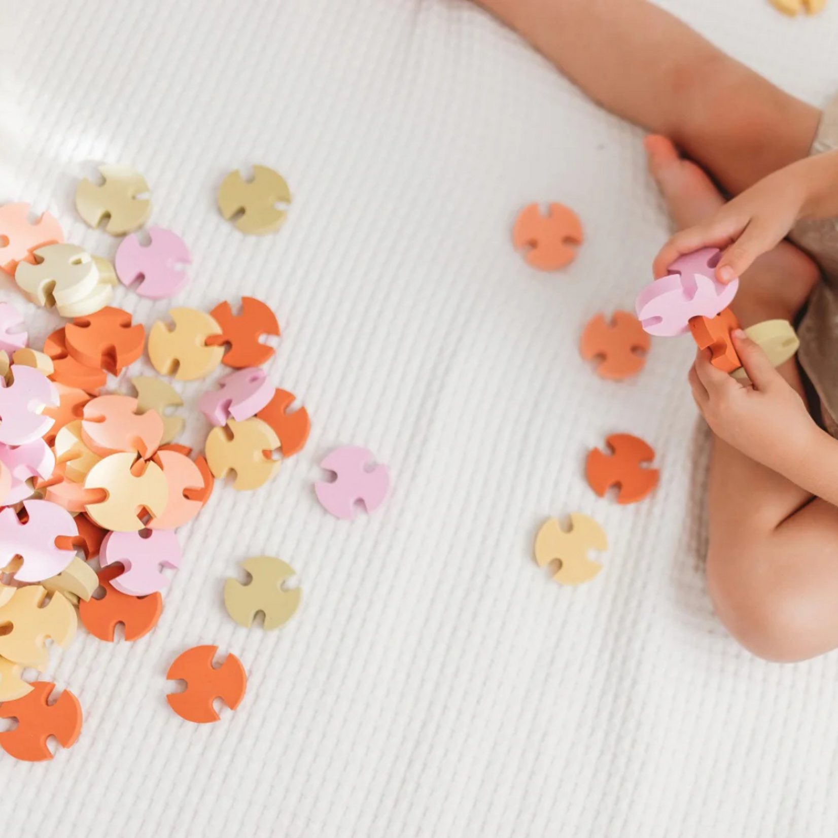 MOES MOES -  Circle Connect