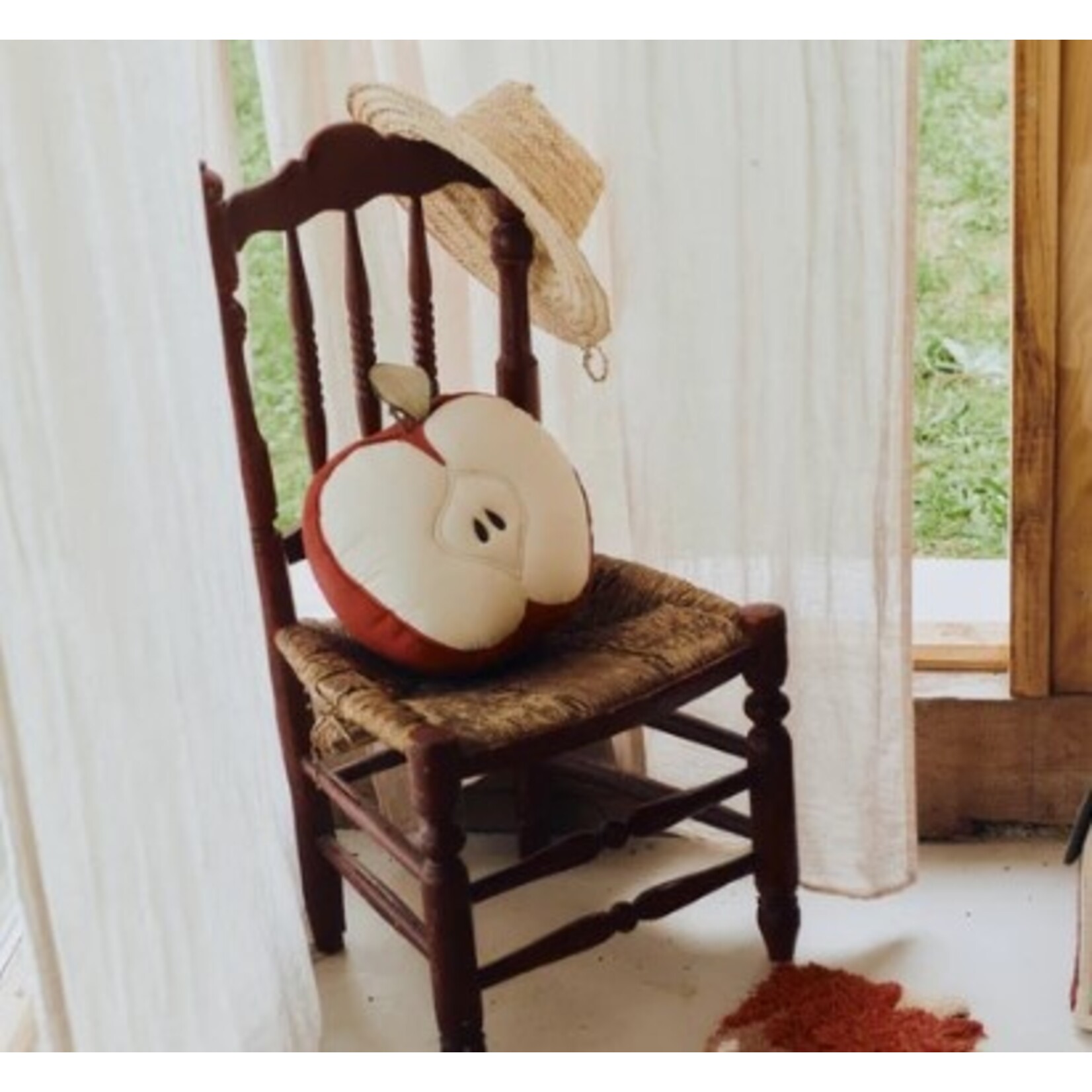 Lorena Canals Lorena Canals - Kussen Apple (30x30 cm)