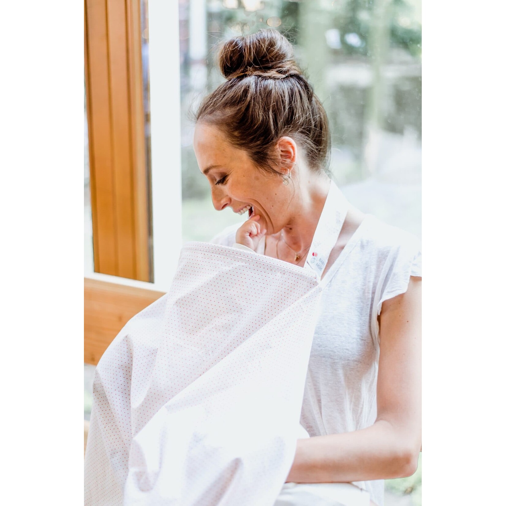 Owego Baby on the Move - Nursing Cocoon Coral Polkas