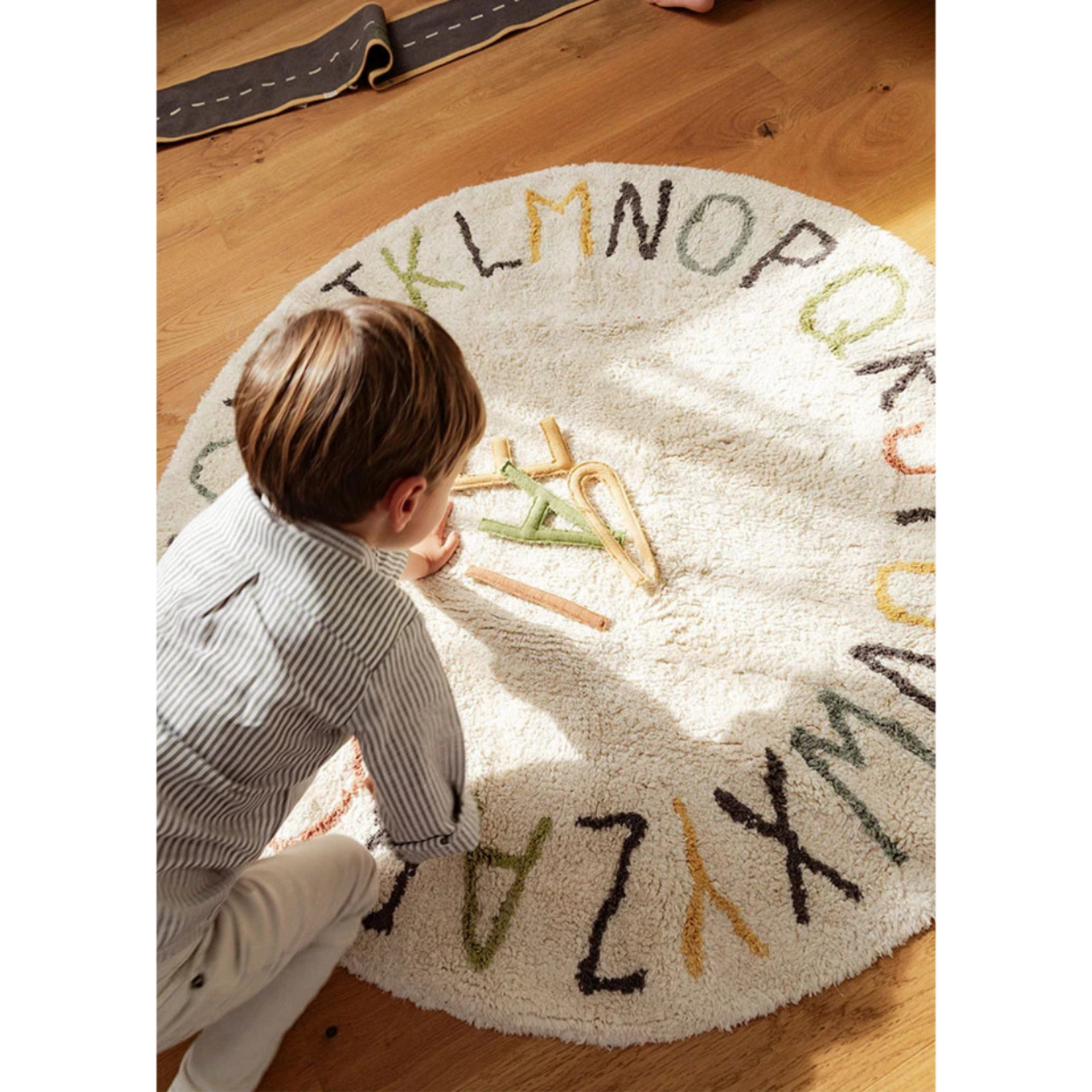 Lorena Canals Lorena Canals -  Rug ABC color and letters Ø 120 cm