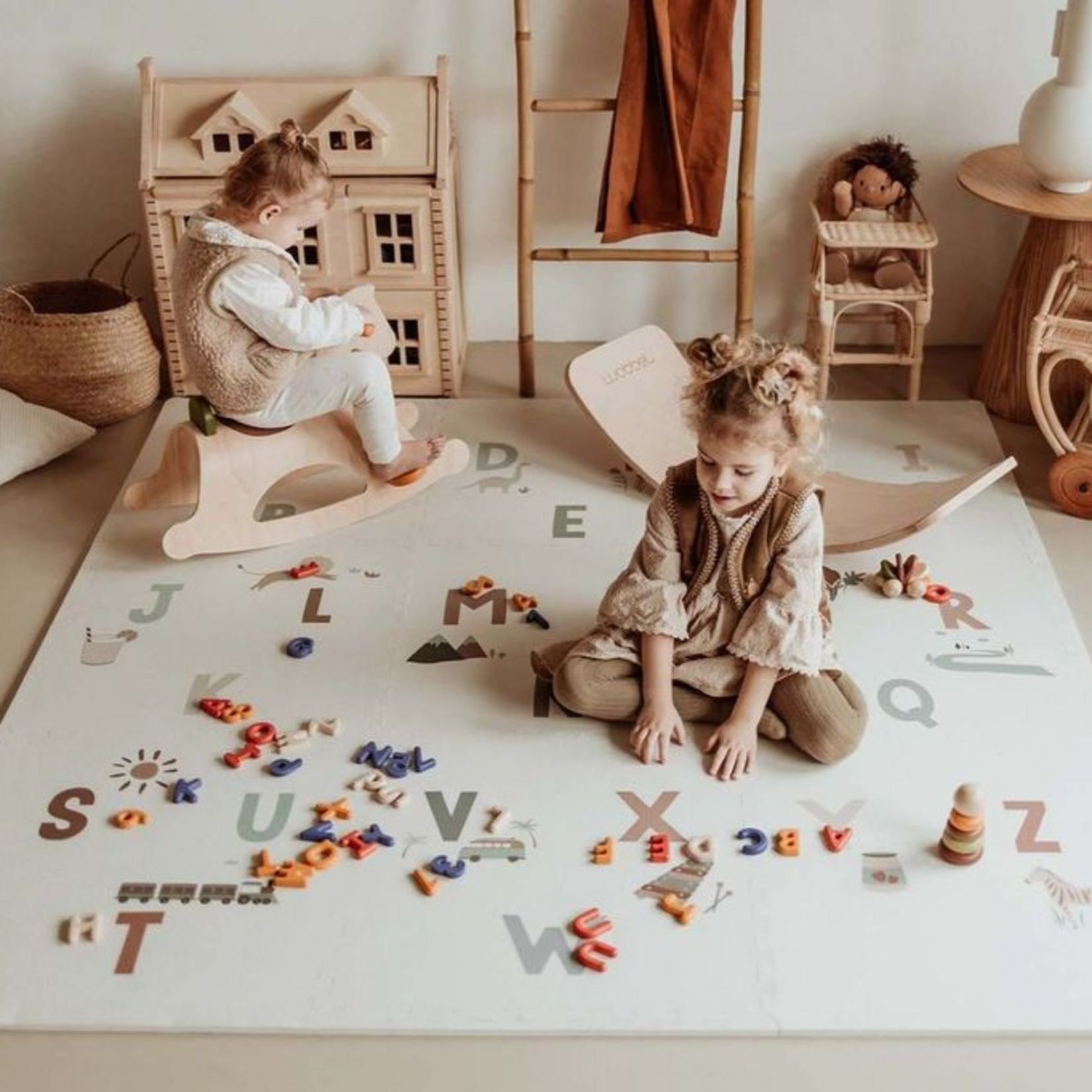 Play & Go Play & Go - tiloo - EEVAA - Alphabet (180 x 180 cm - 9 tiles)