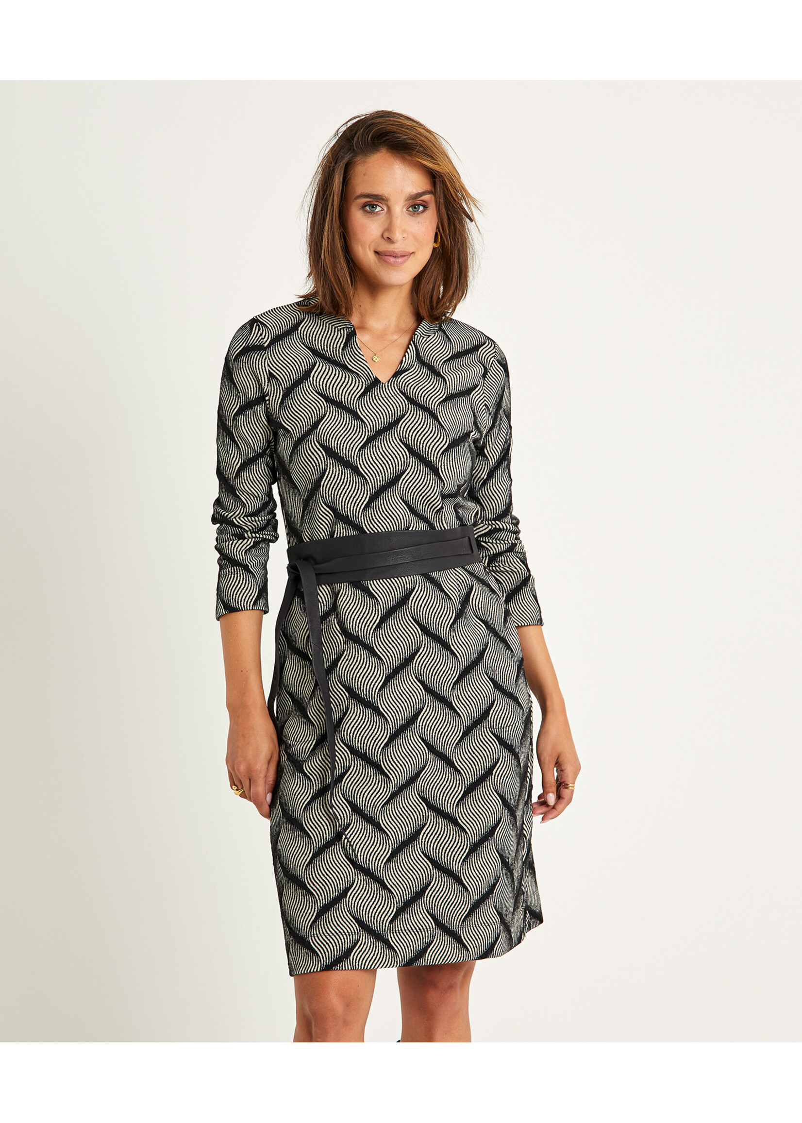 KYRA KYRA REVI DRESS LONG SLEEVE GRAPHIC DESSIN